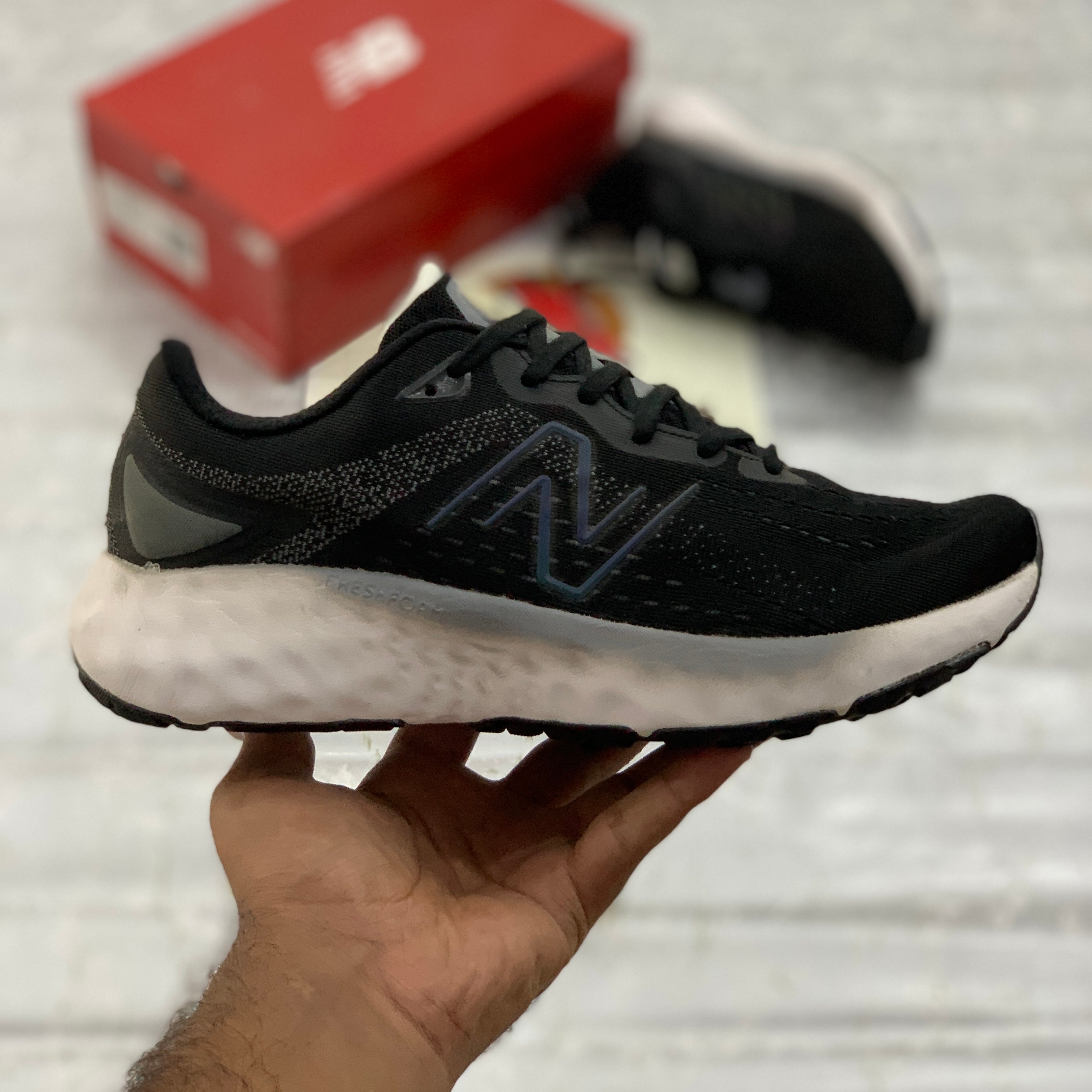 NB Fresh Foam Evoz V2 (Dual Black)