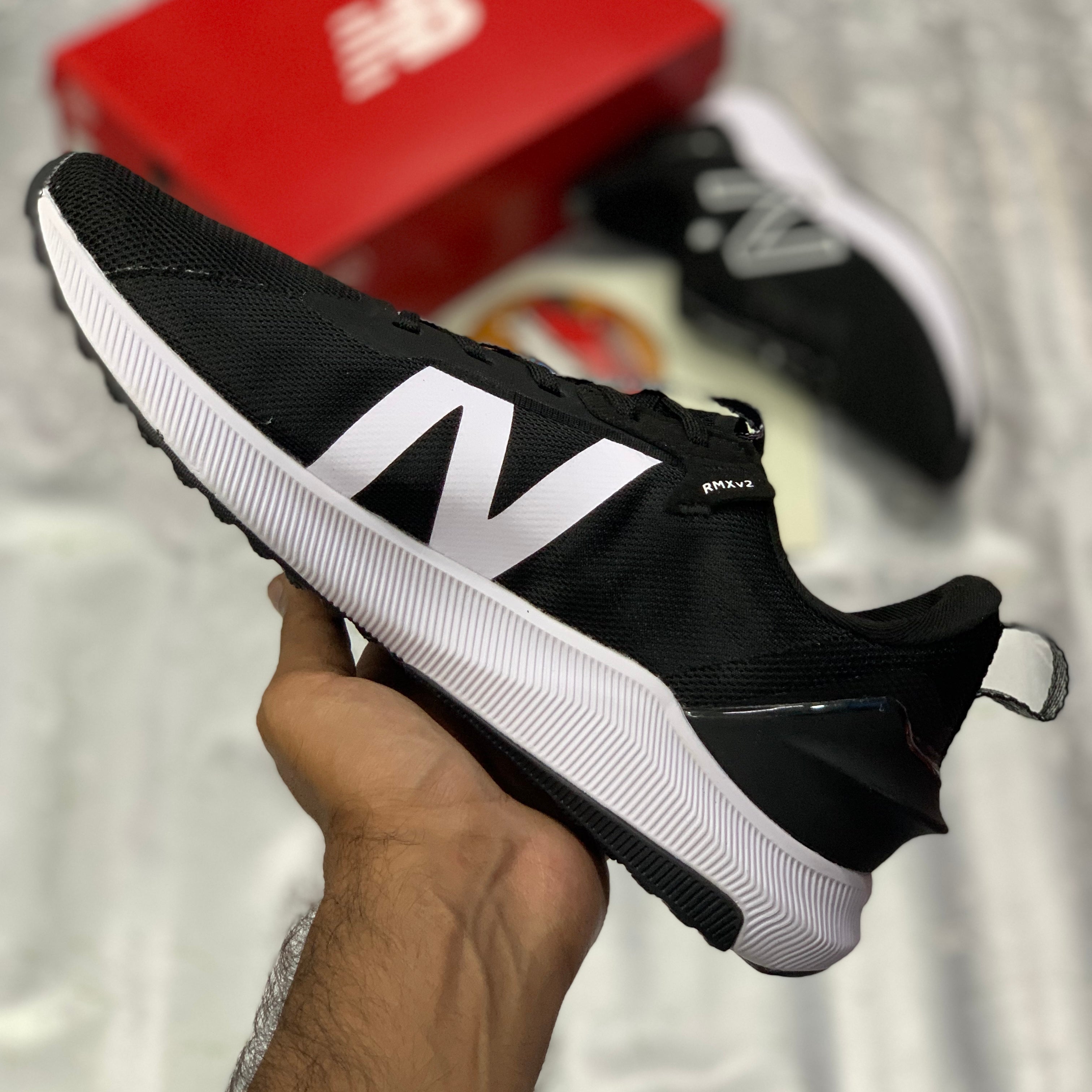 NB FuelCell Propel RMX v2 Black White