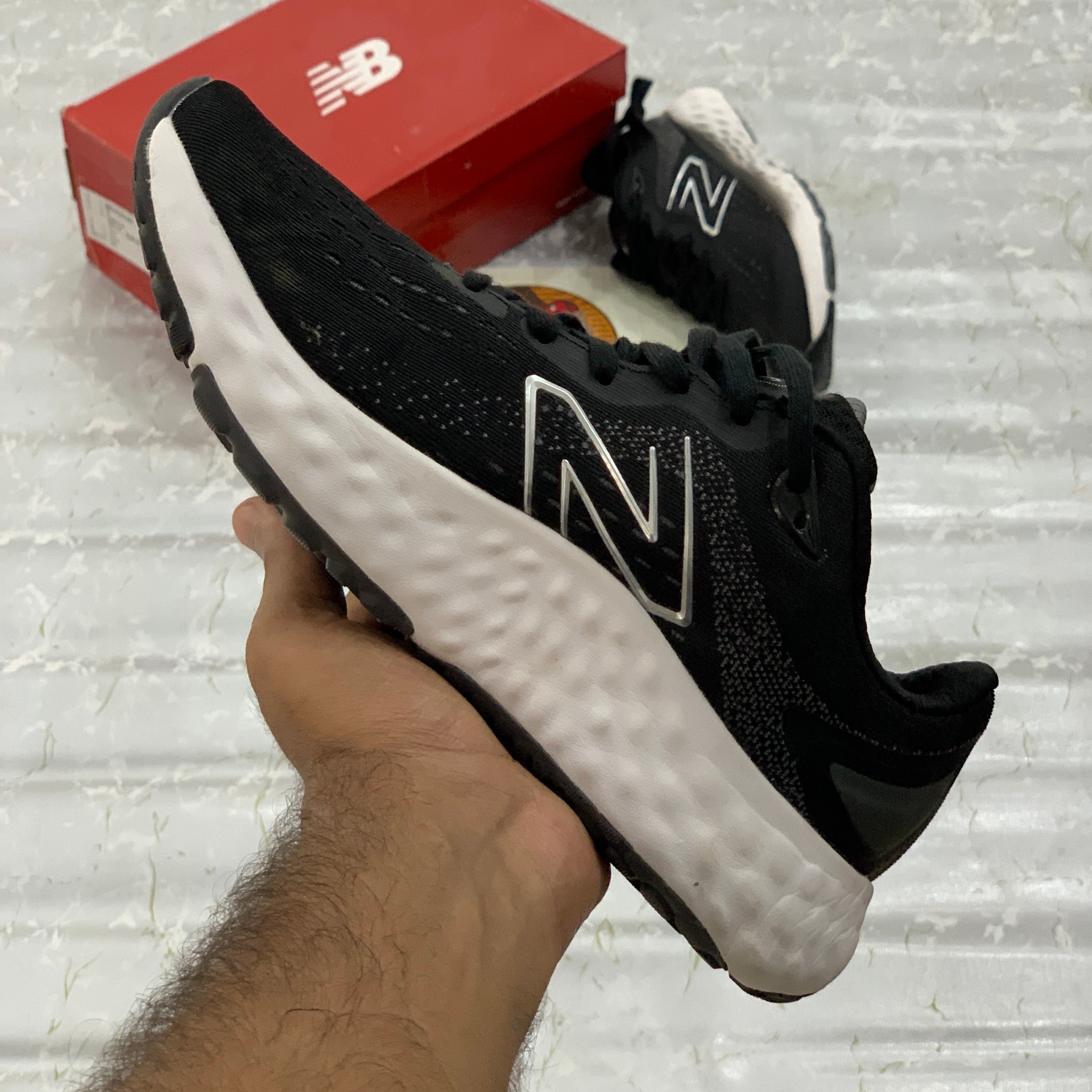 NB Fresh Foam Evoz V2 (Black Silver)