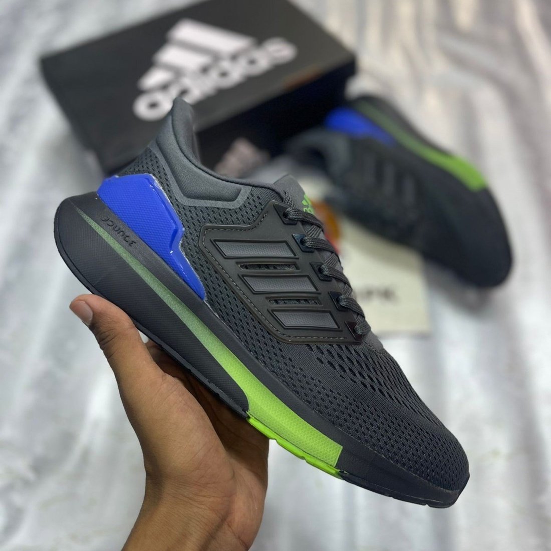Adii Ulltrabouncce Running (Charcoal-Neon)
