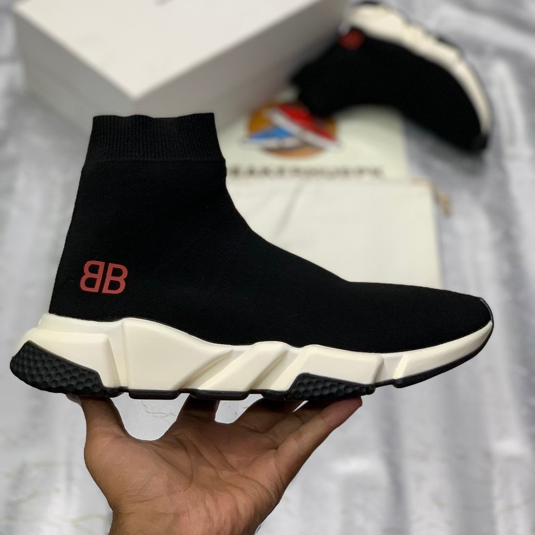 Speeed Traiiners BB x Mrr Porrter (Black-White)
