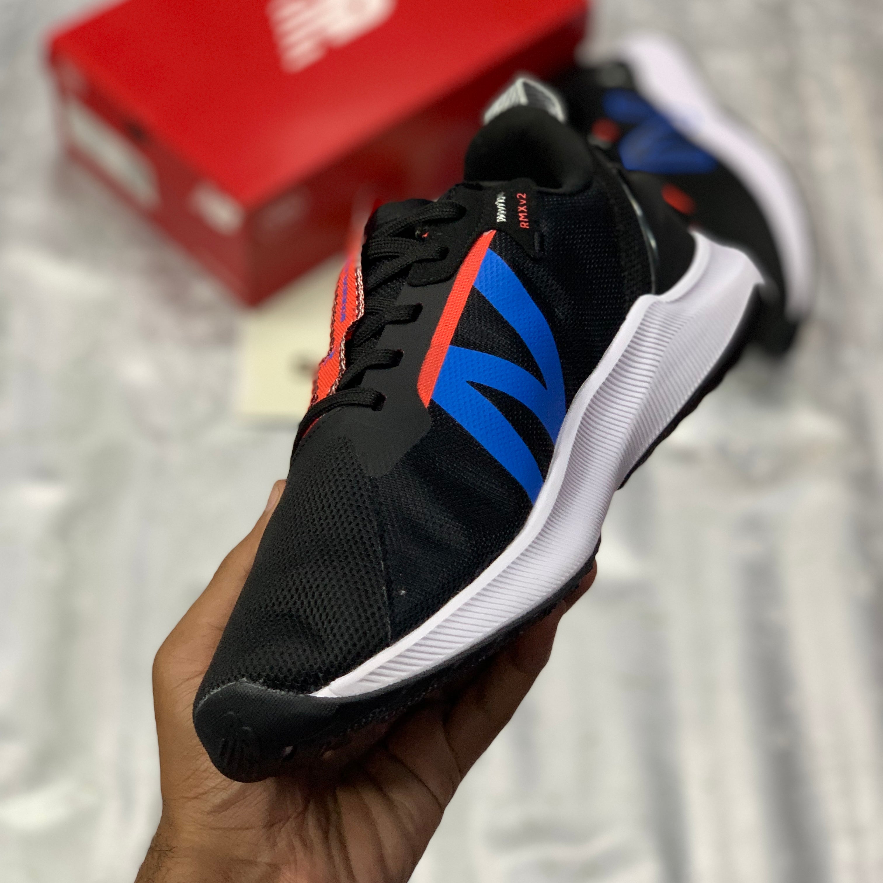 NB FuelCell Propel RMX v2 Black Glow