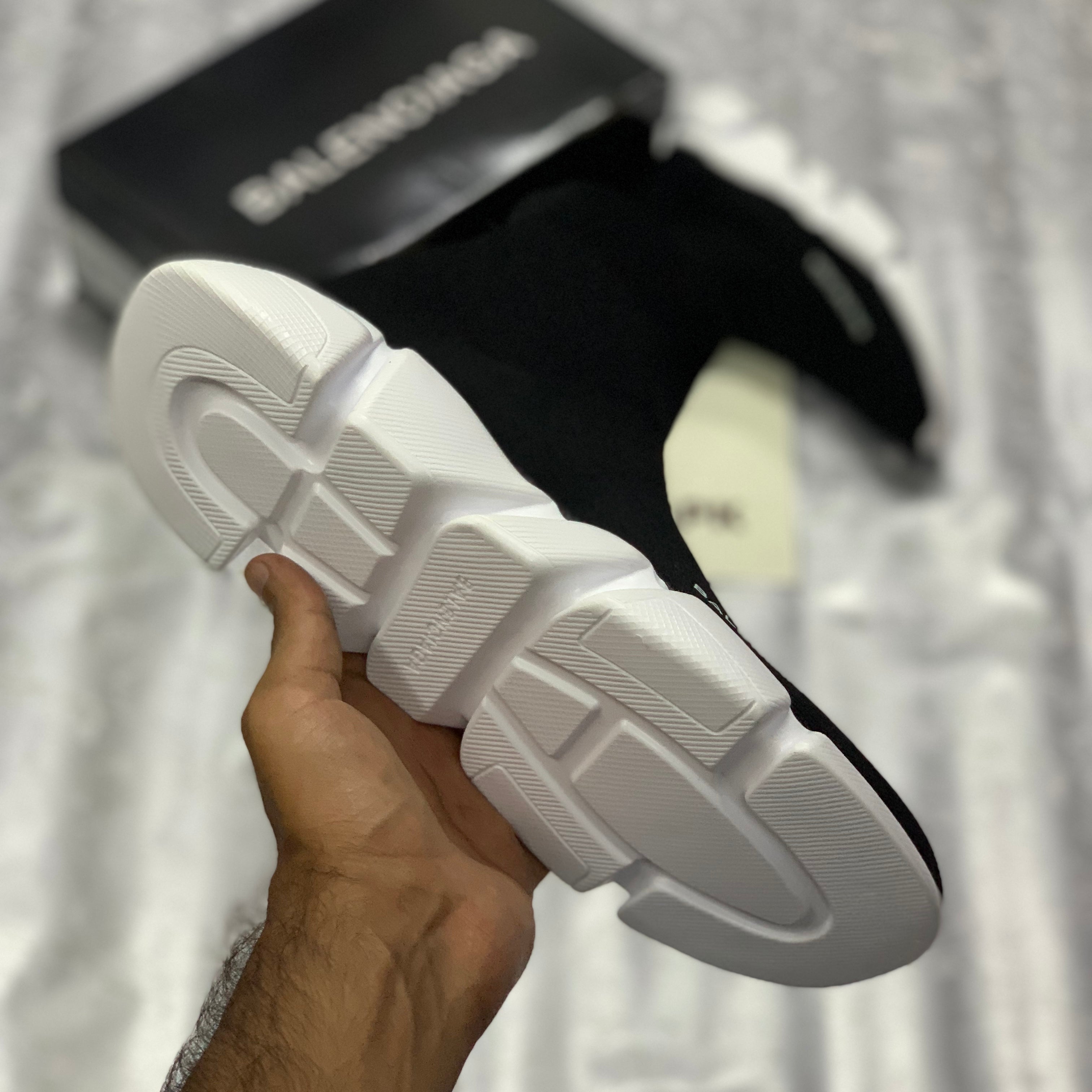 Speeed Traiiners 2.O (Black White)