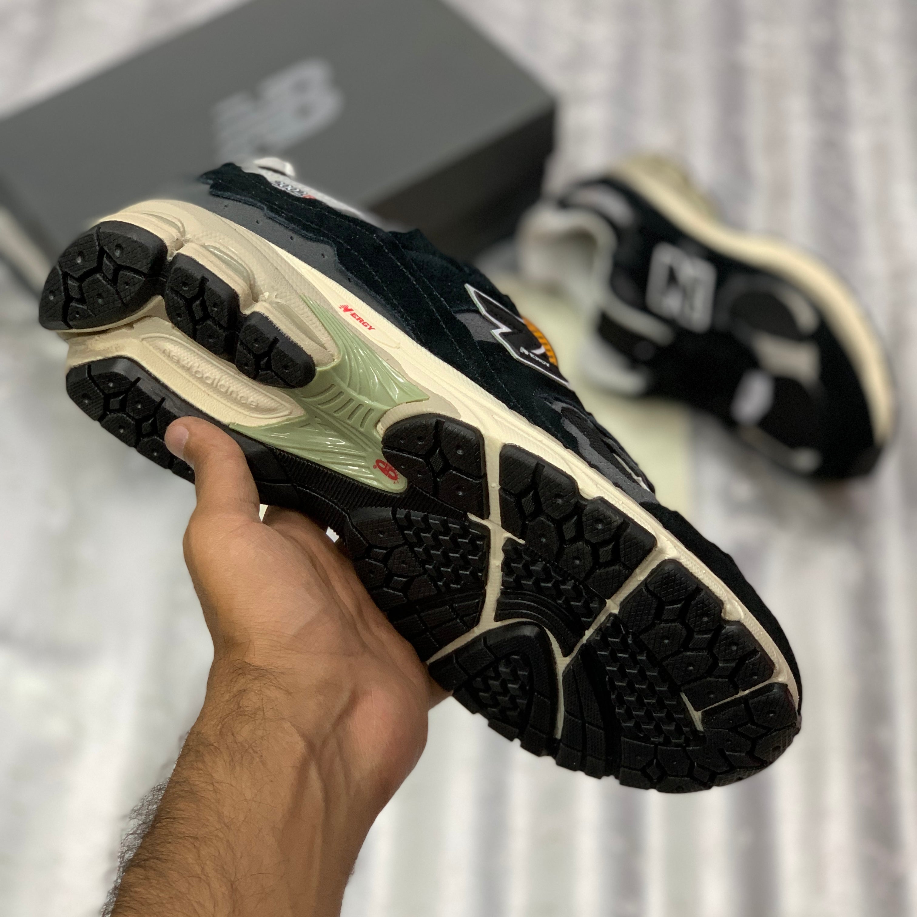NB 2002rr Prottection Packk “Black Grey” Premium Batch