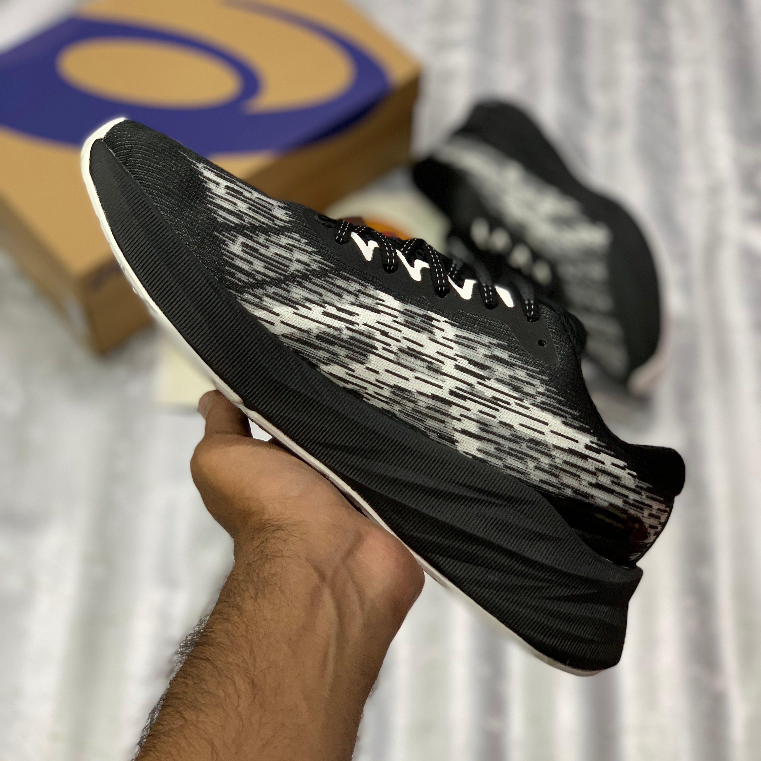 Novablastt 3 “Black White” Premium Batch
