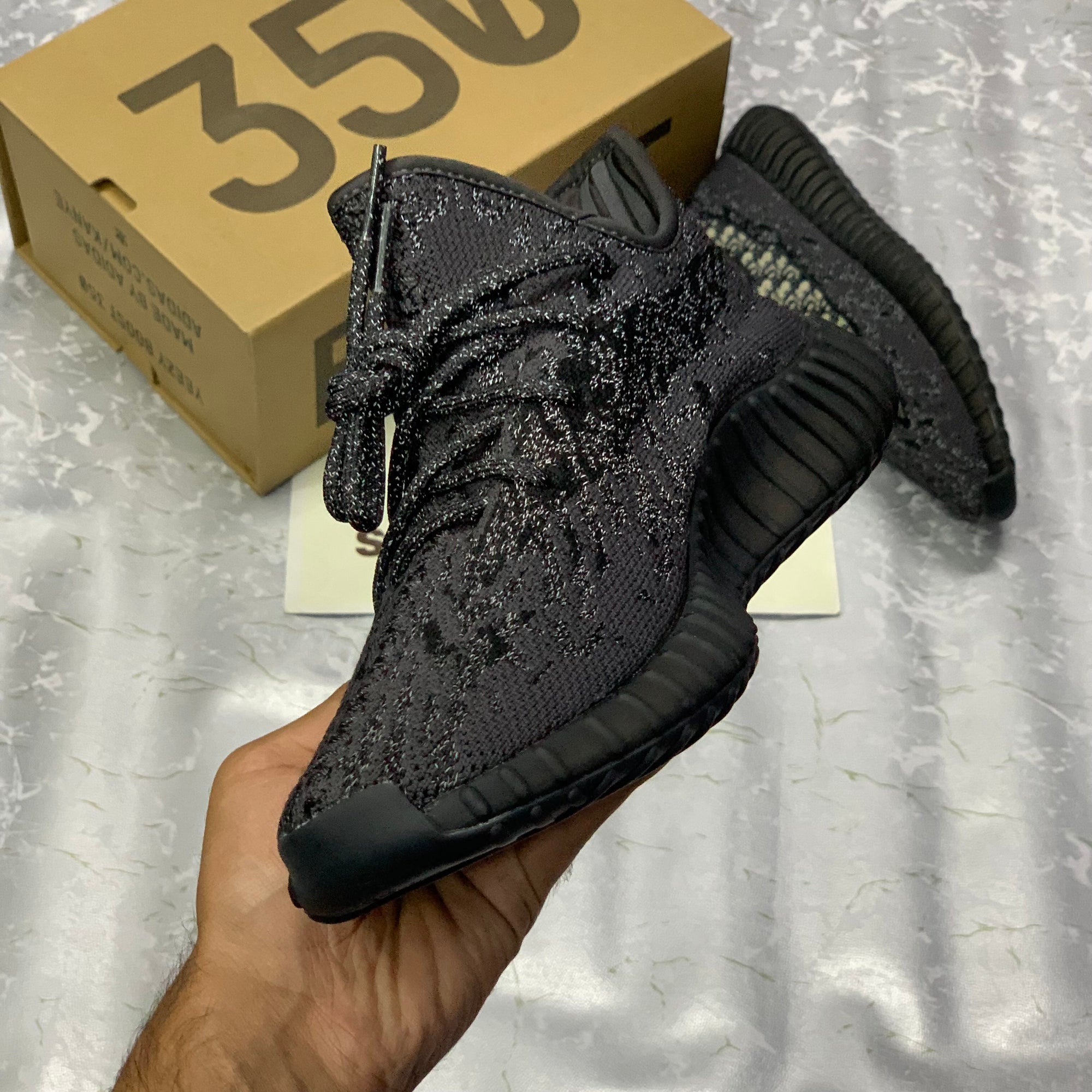 Yeeezzyy 350 v2 x Diior "Black" Real Boost Premuiim Batch