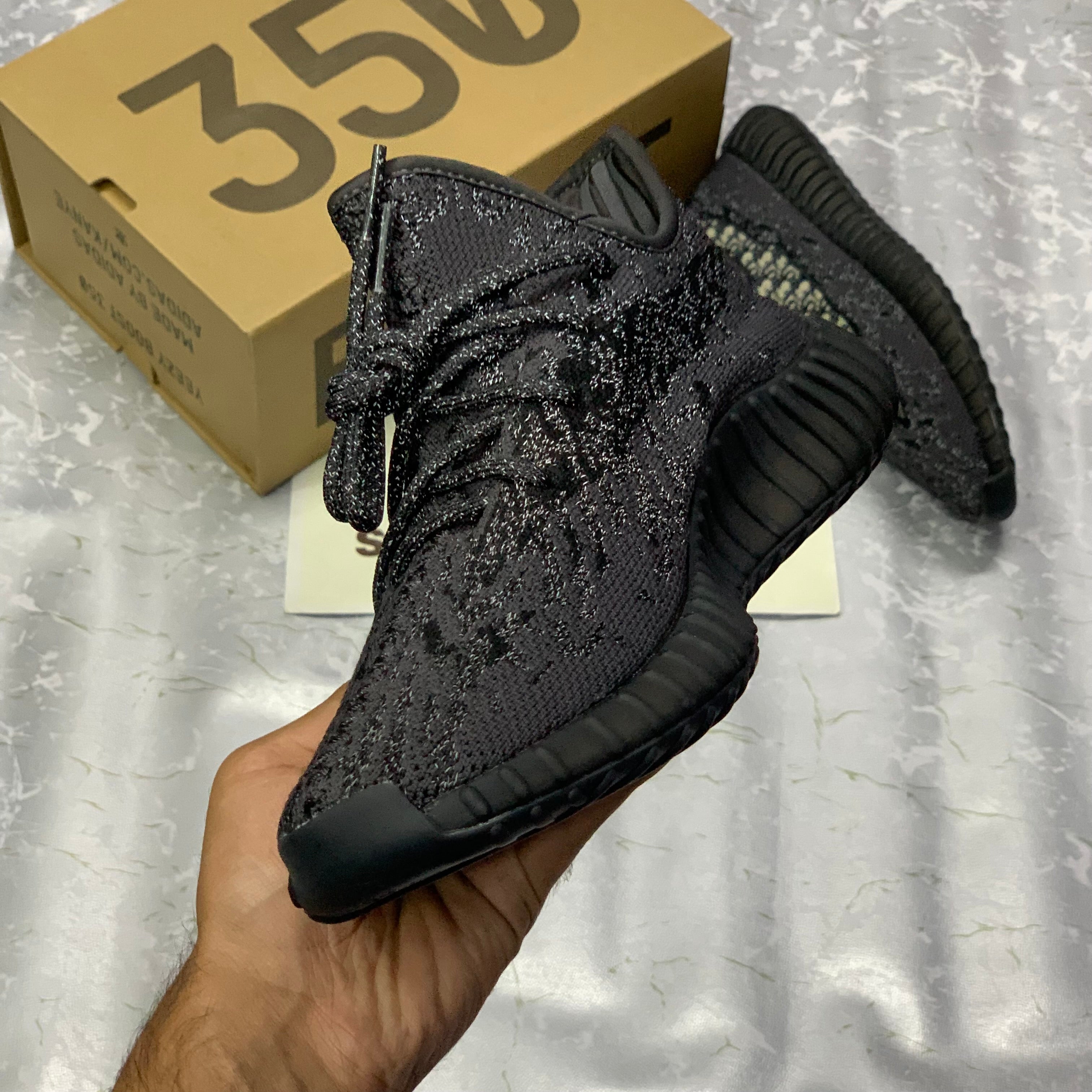 Yeeezzyy 350 v2 x Diior "Black" Real Boost Premuiim Batch