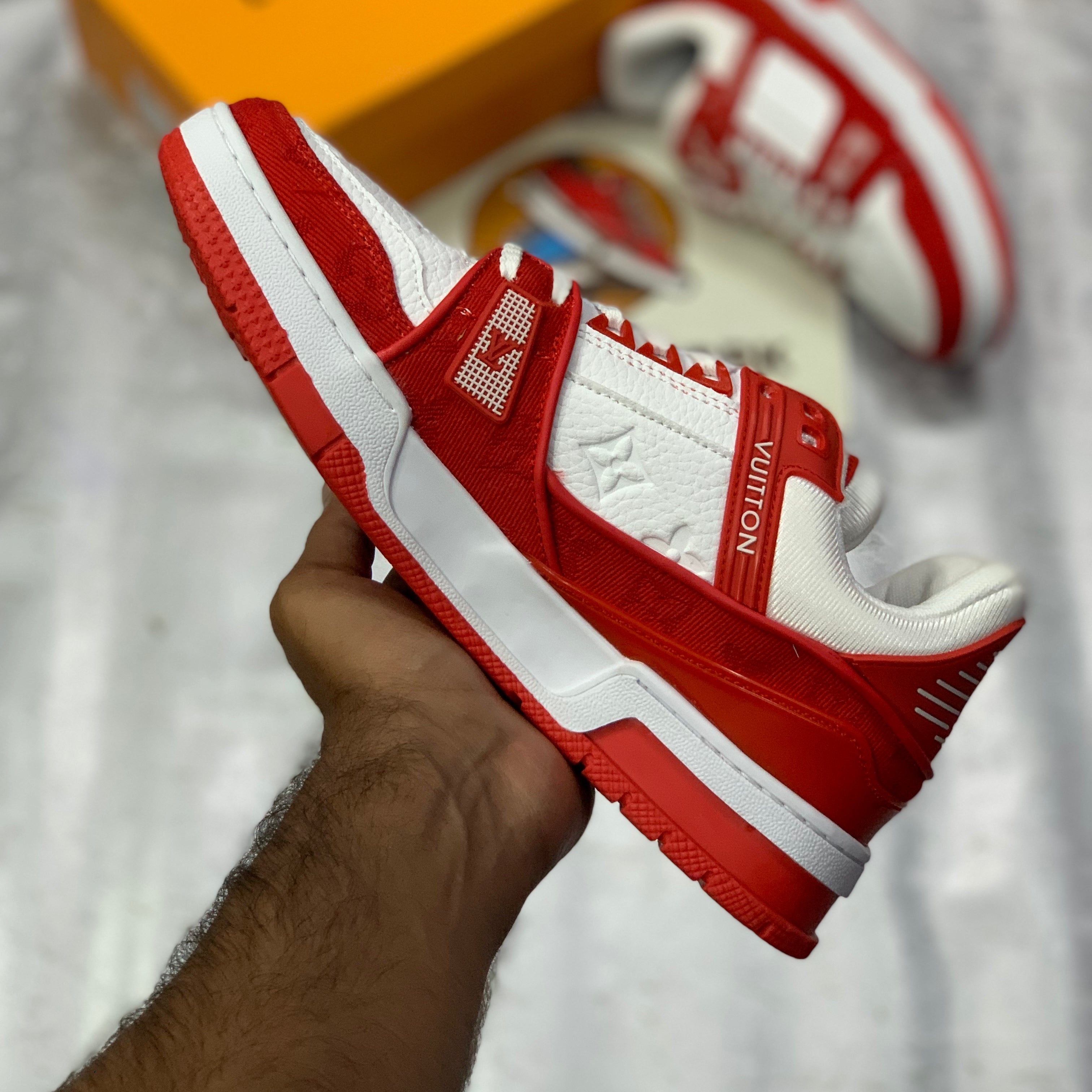 Lo-Vi Trainers Red