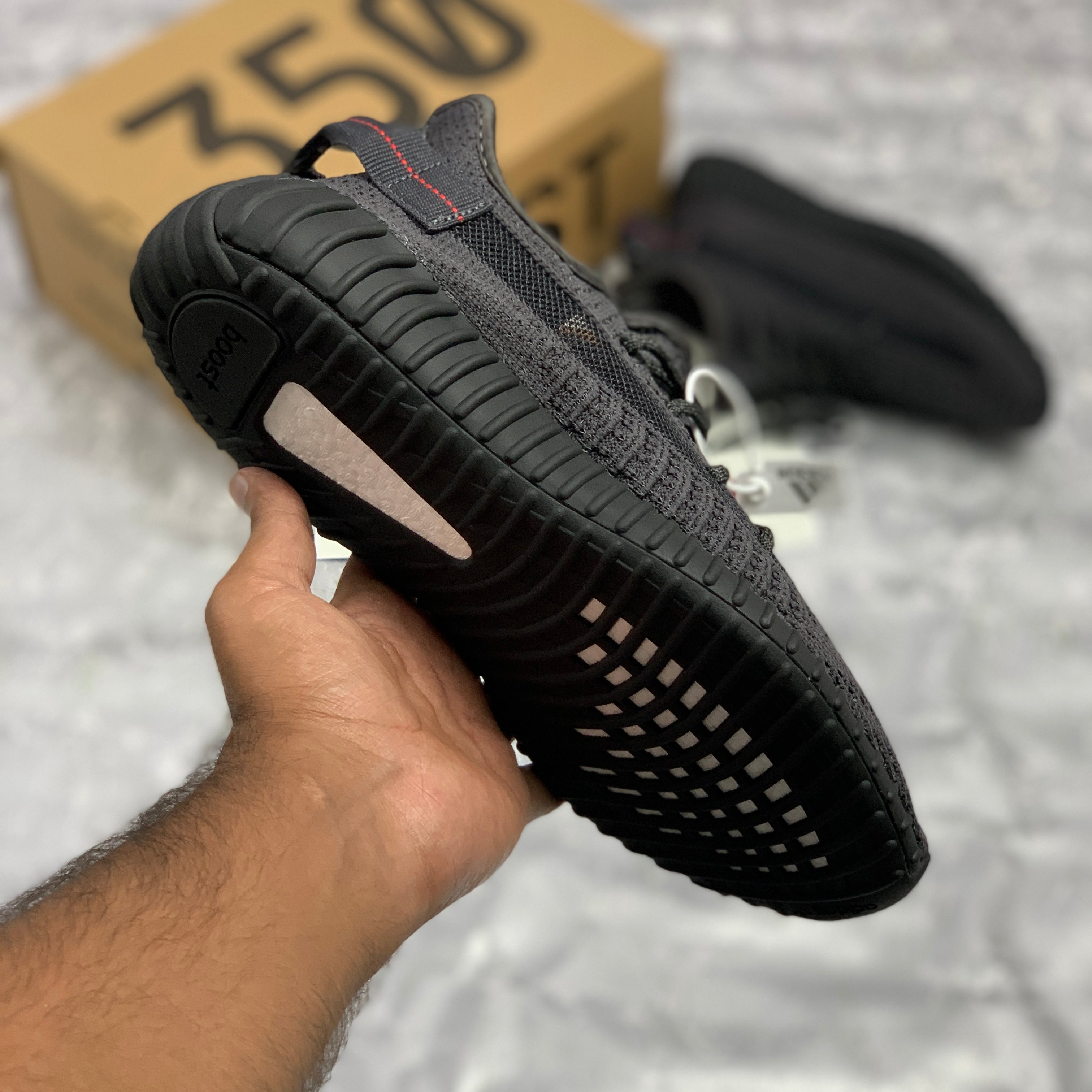 Yeeezzyy 350 v2 (Triple Black) 1:1 UA batch