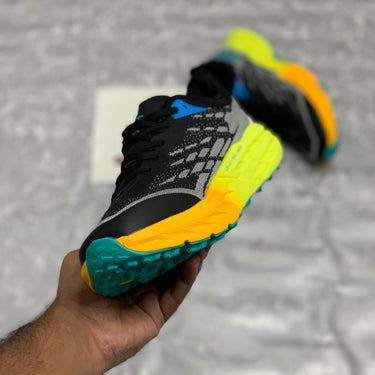 Hoka SpeedGoat 5 (Hyper Black)