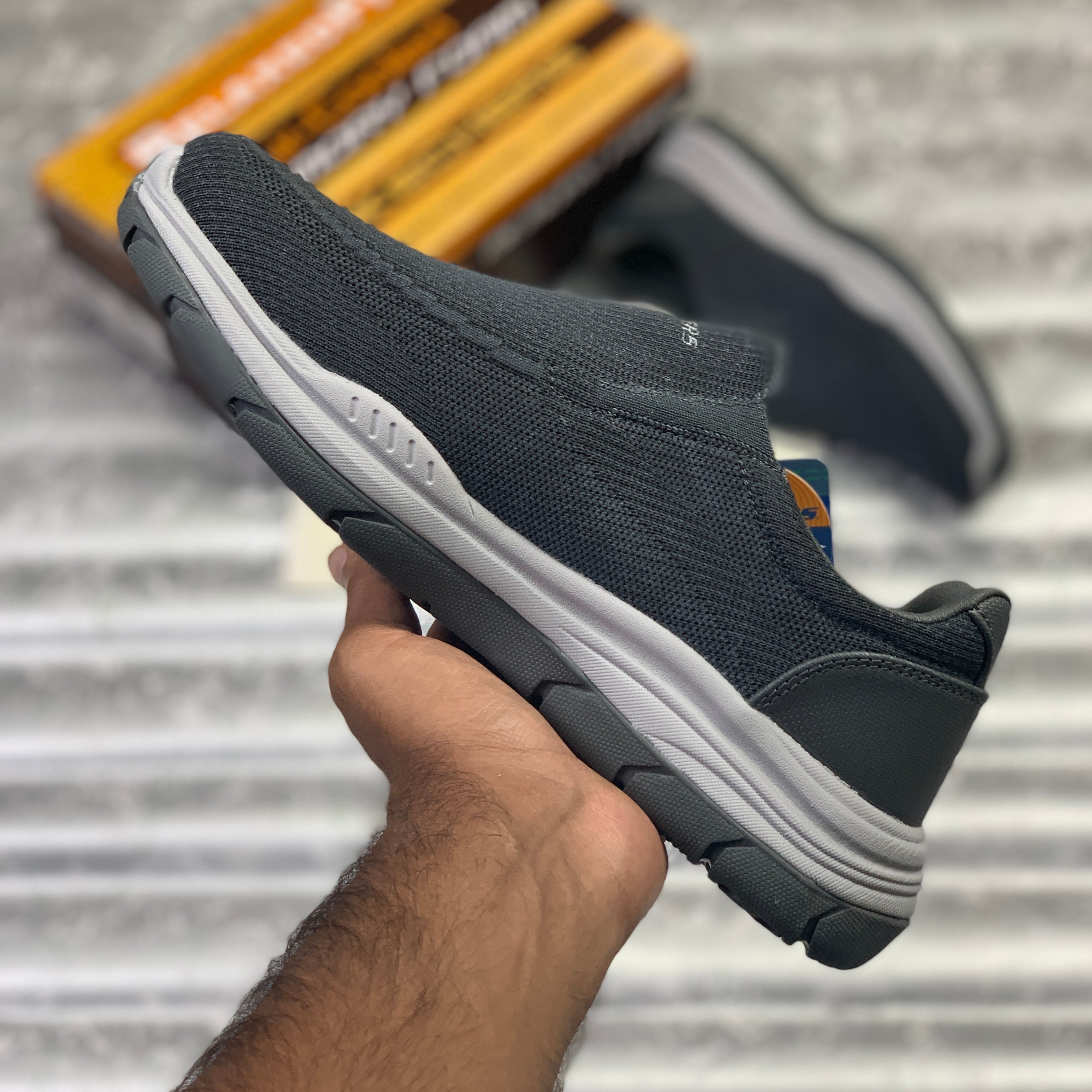 Skecherrs Relaxed Fitt with Air-Cooled "Grey"