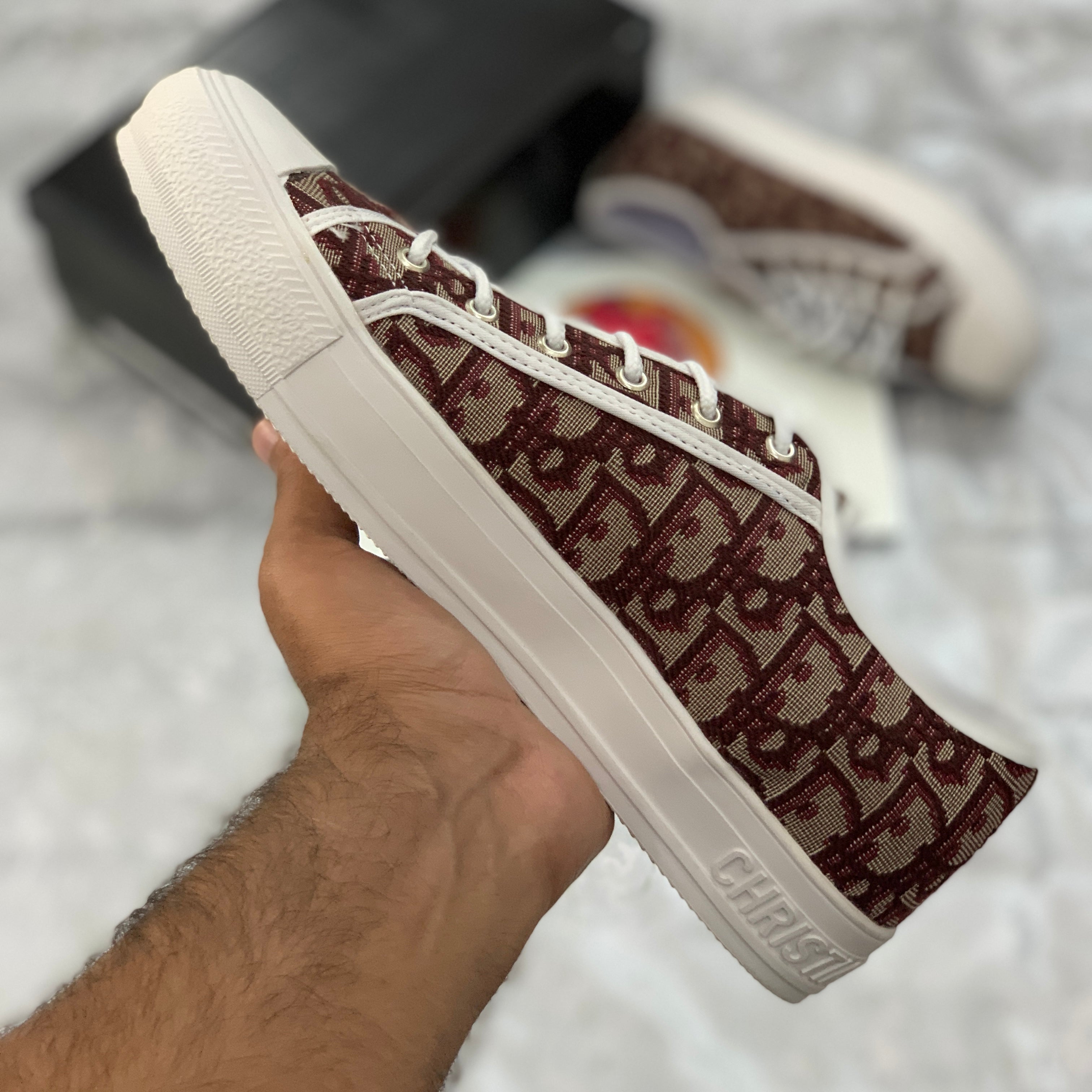 Walk’n’Diiorr Lace-up Sneakers (Maroon)