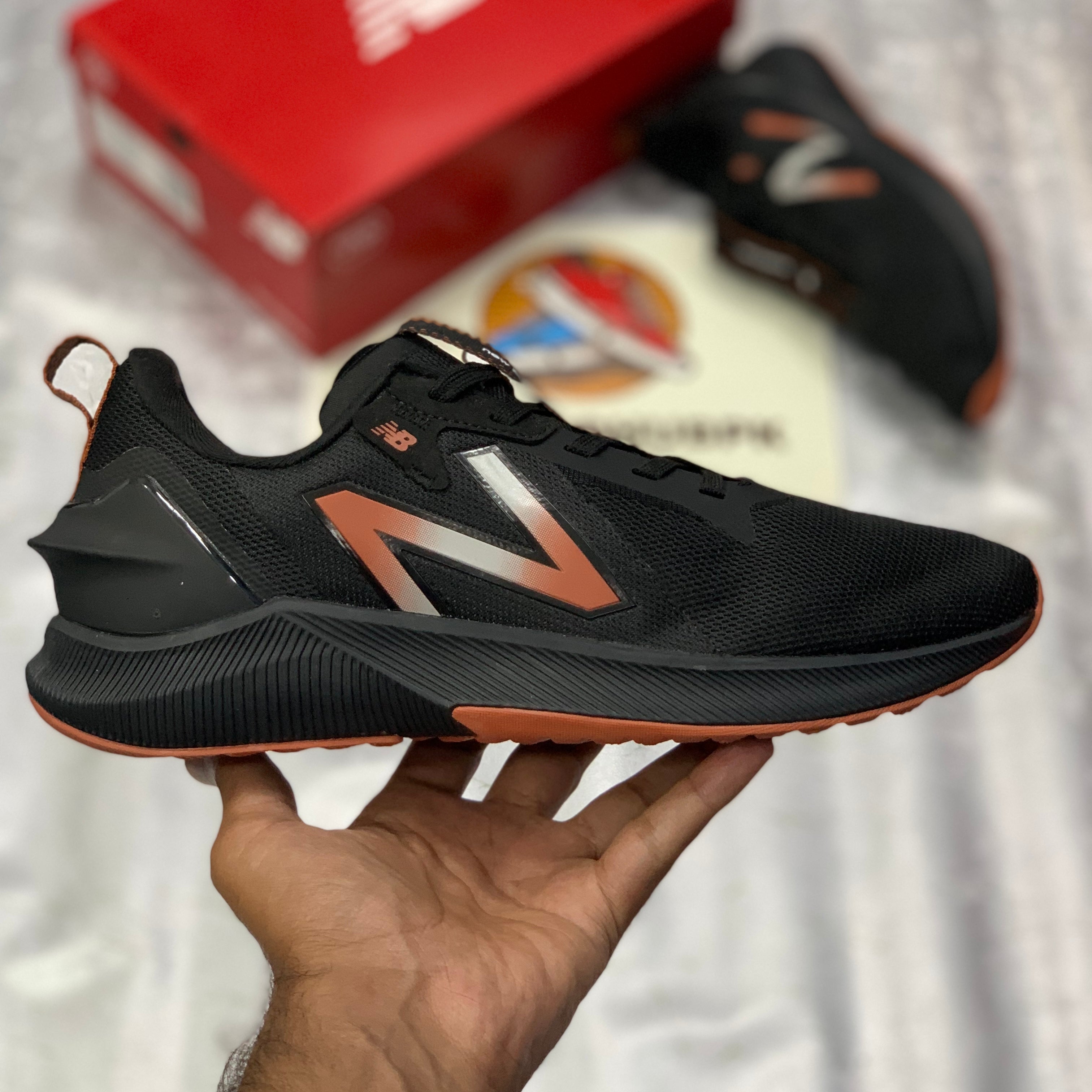 NB FuelCell Propel RMX v2 Black Brown