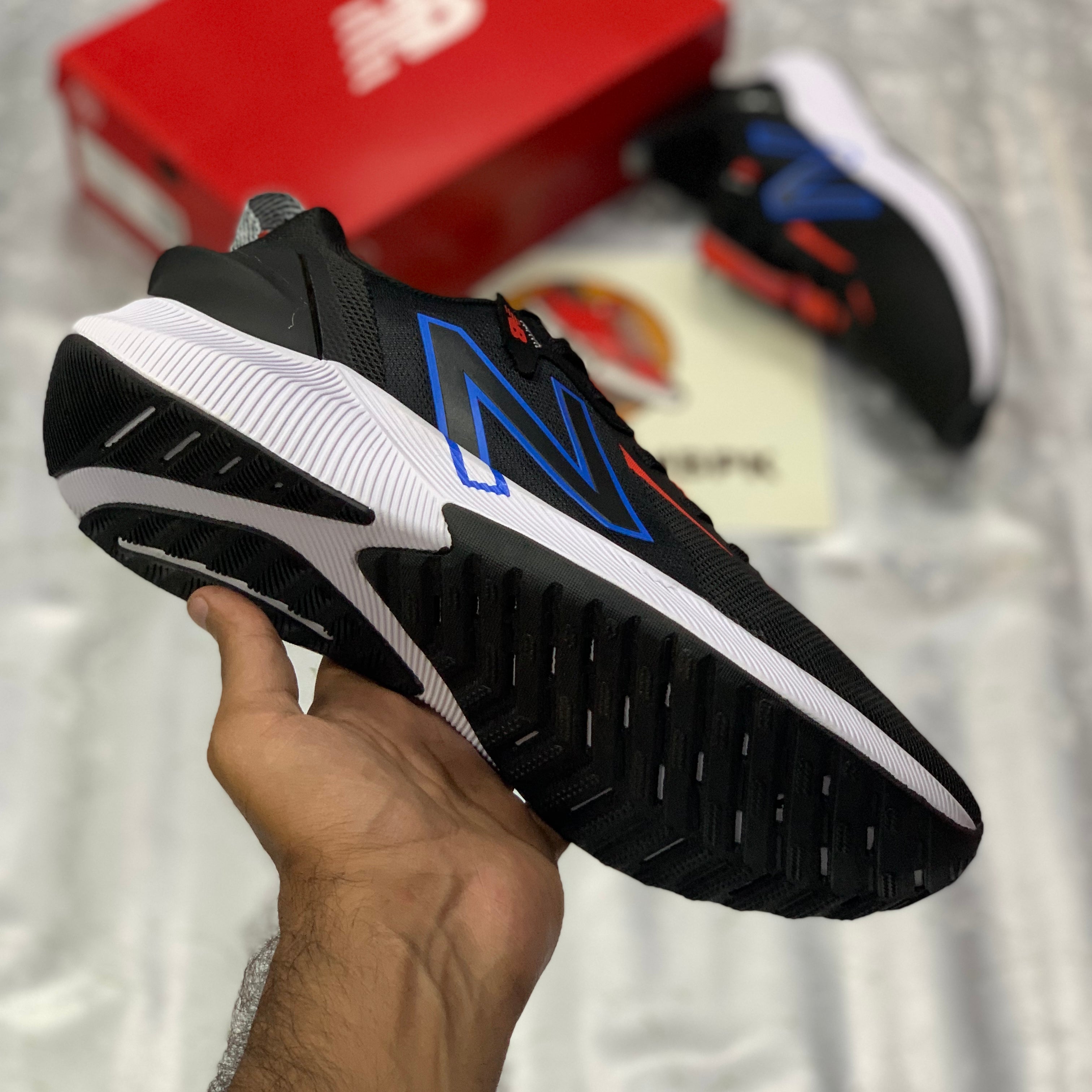 NB FuelCell Propel RMX v2 Black Glow