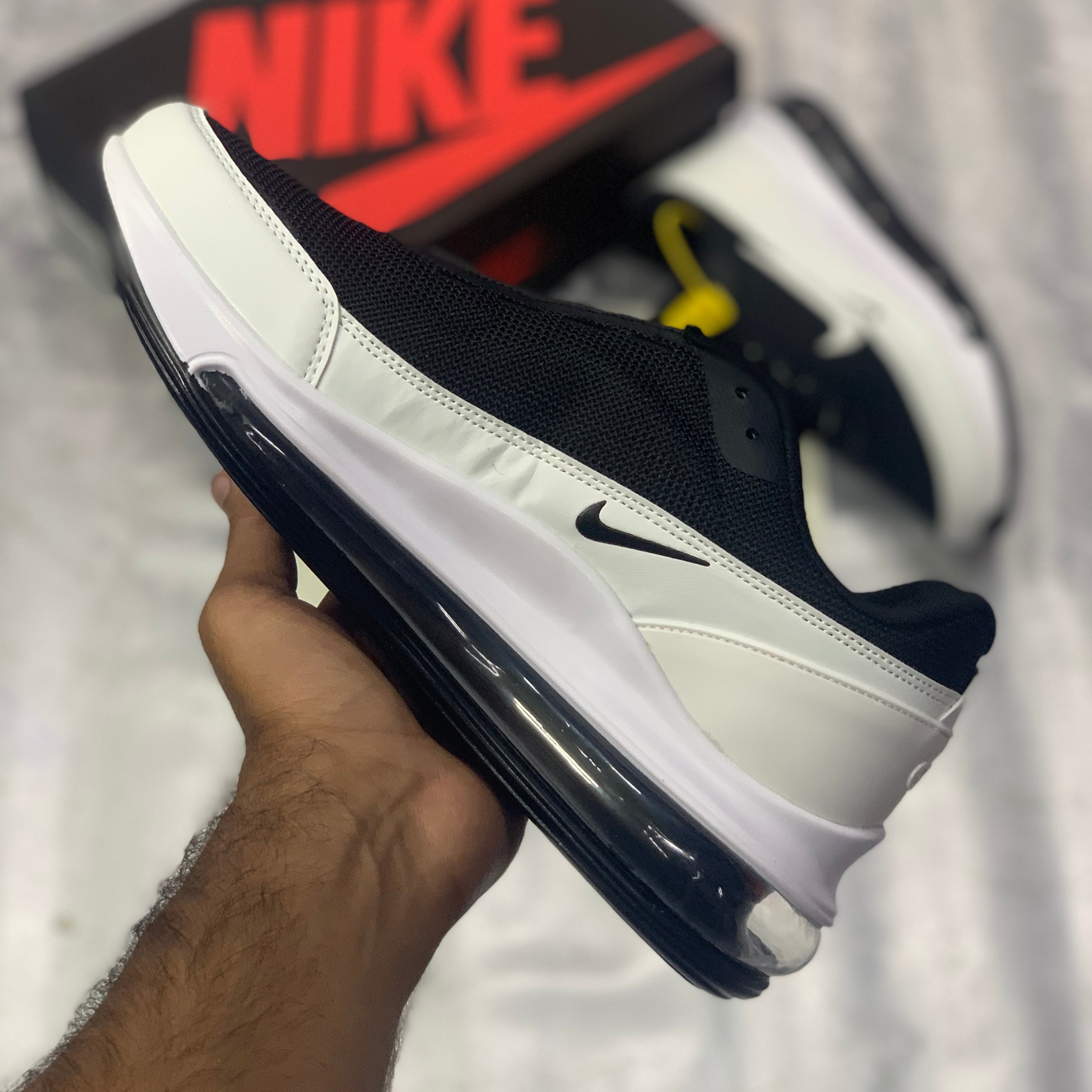 AirrMax Black