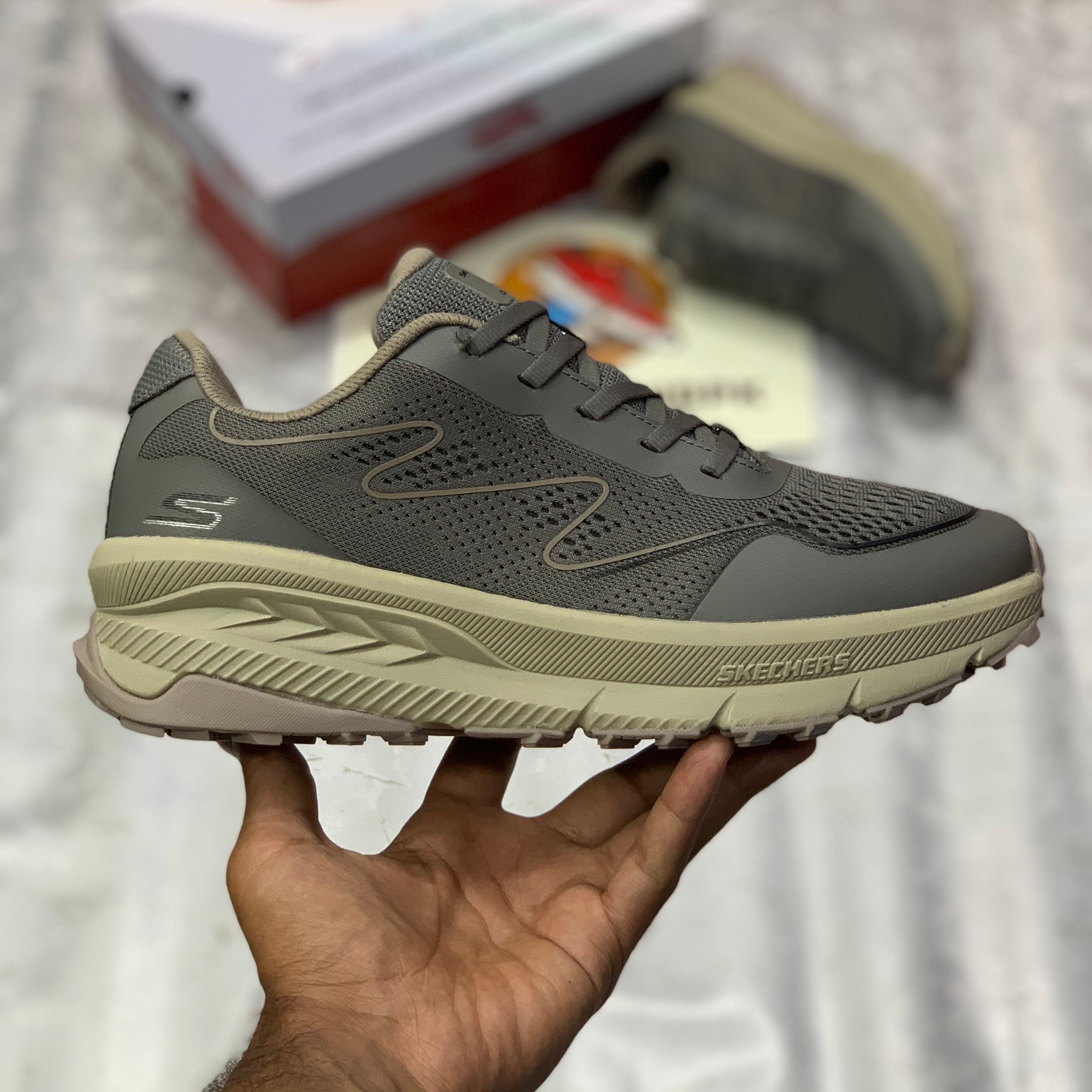 Skeccherrs Goo Wallk “Khakki"