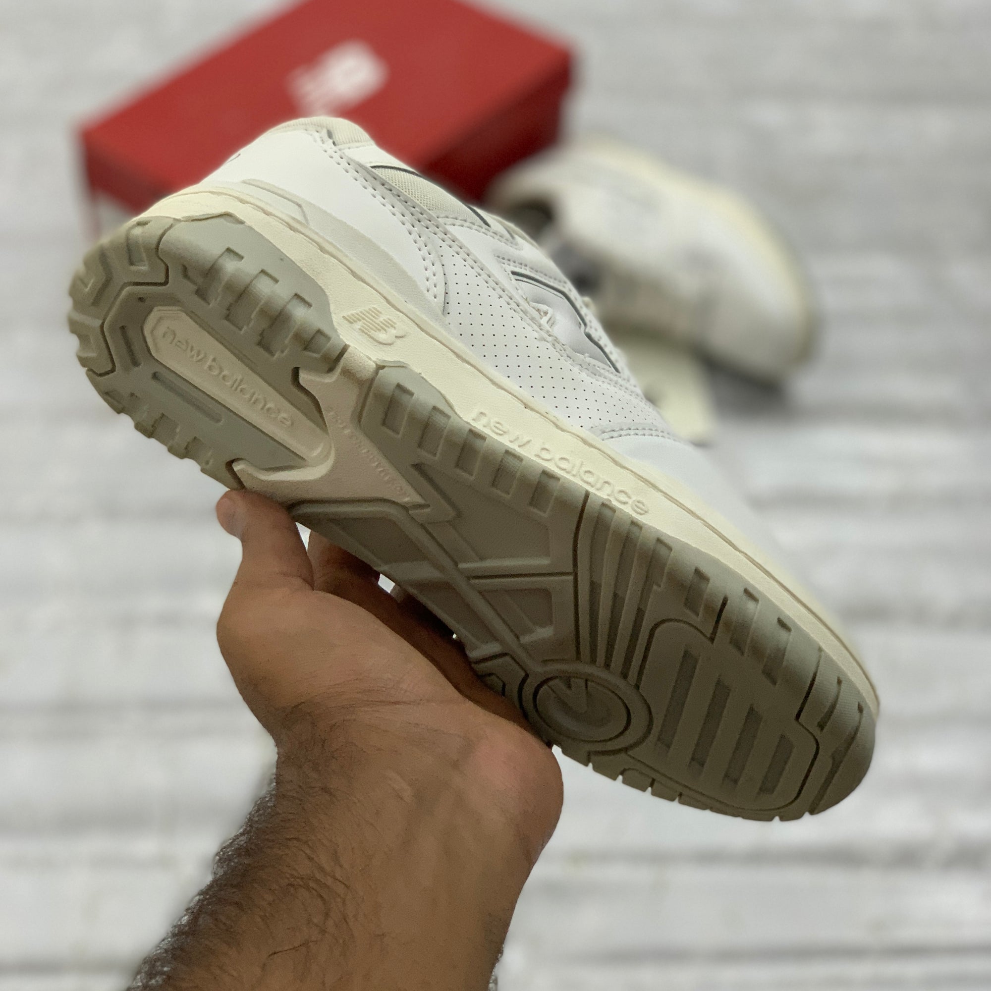 NB 550 White