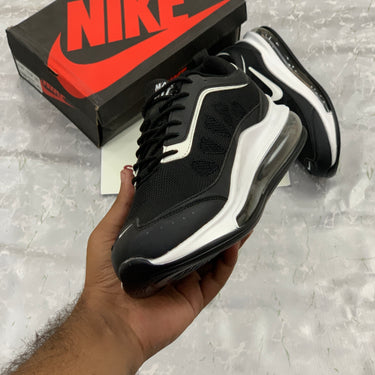 Air Max AP (Black White)