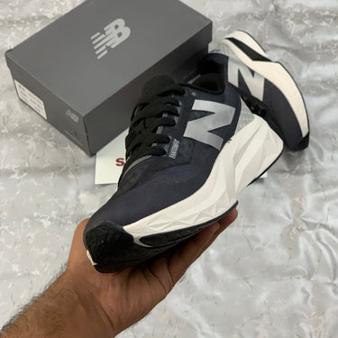 NB Rebell V4 Black/White