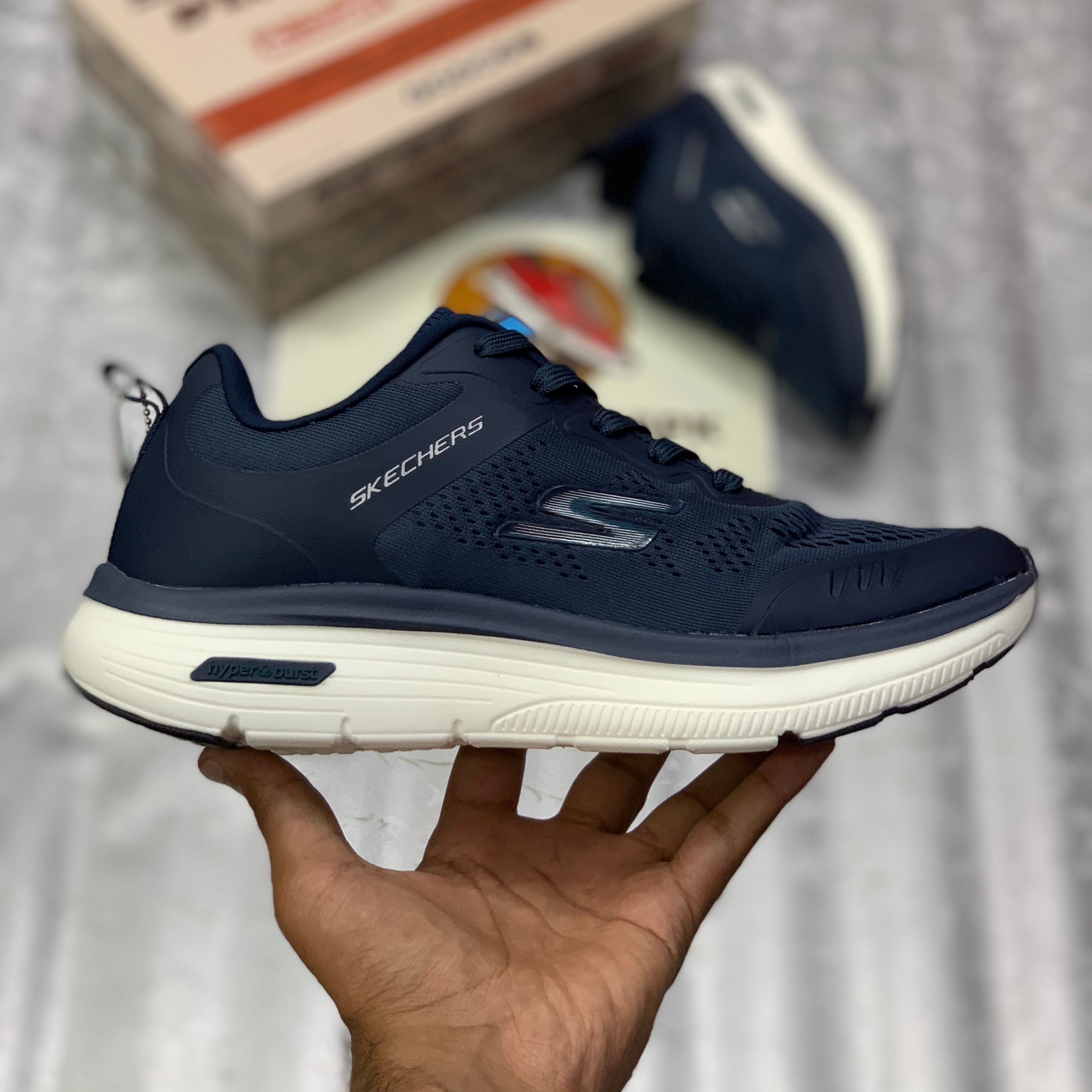 Skeccherrs “Navy"