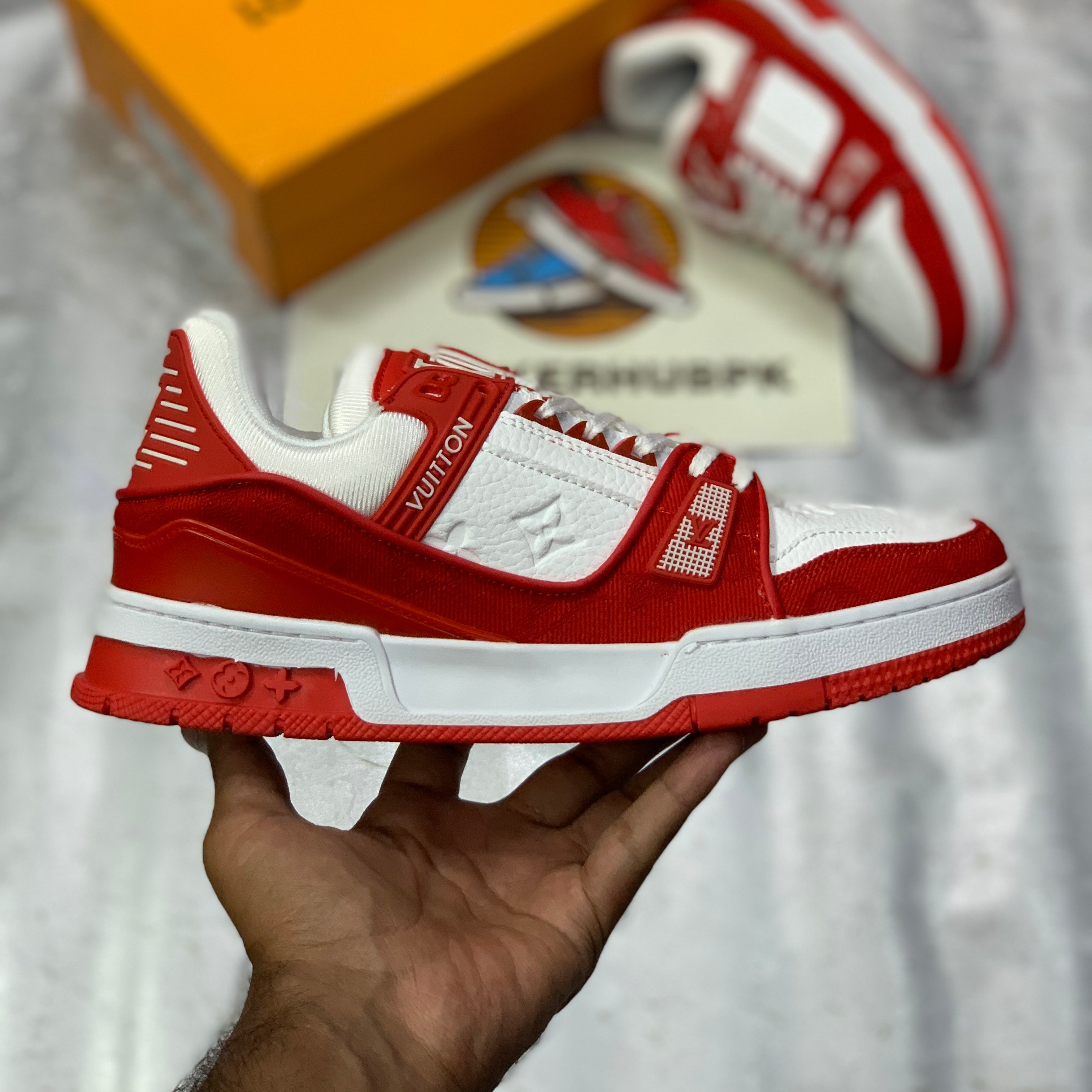 Lo-Vi Trainers Red