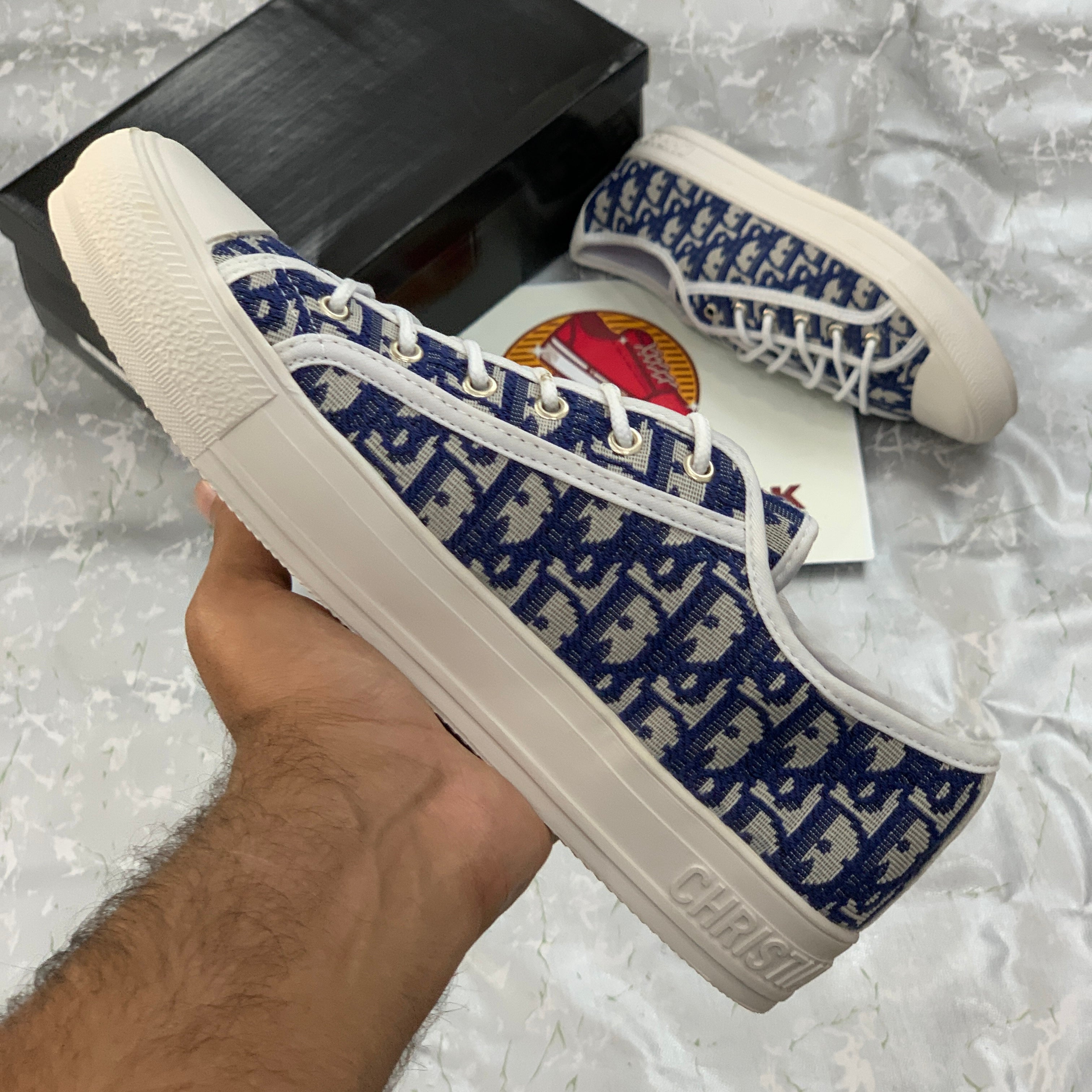 Walk’n’Diiorr Lace-up Sneakers (Royal Blue)