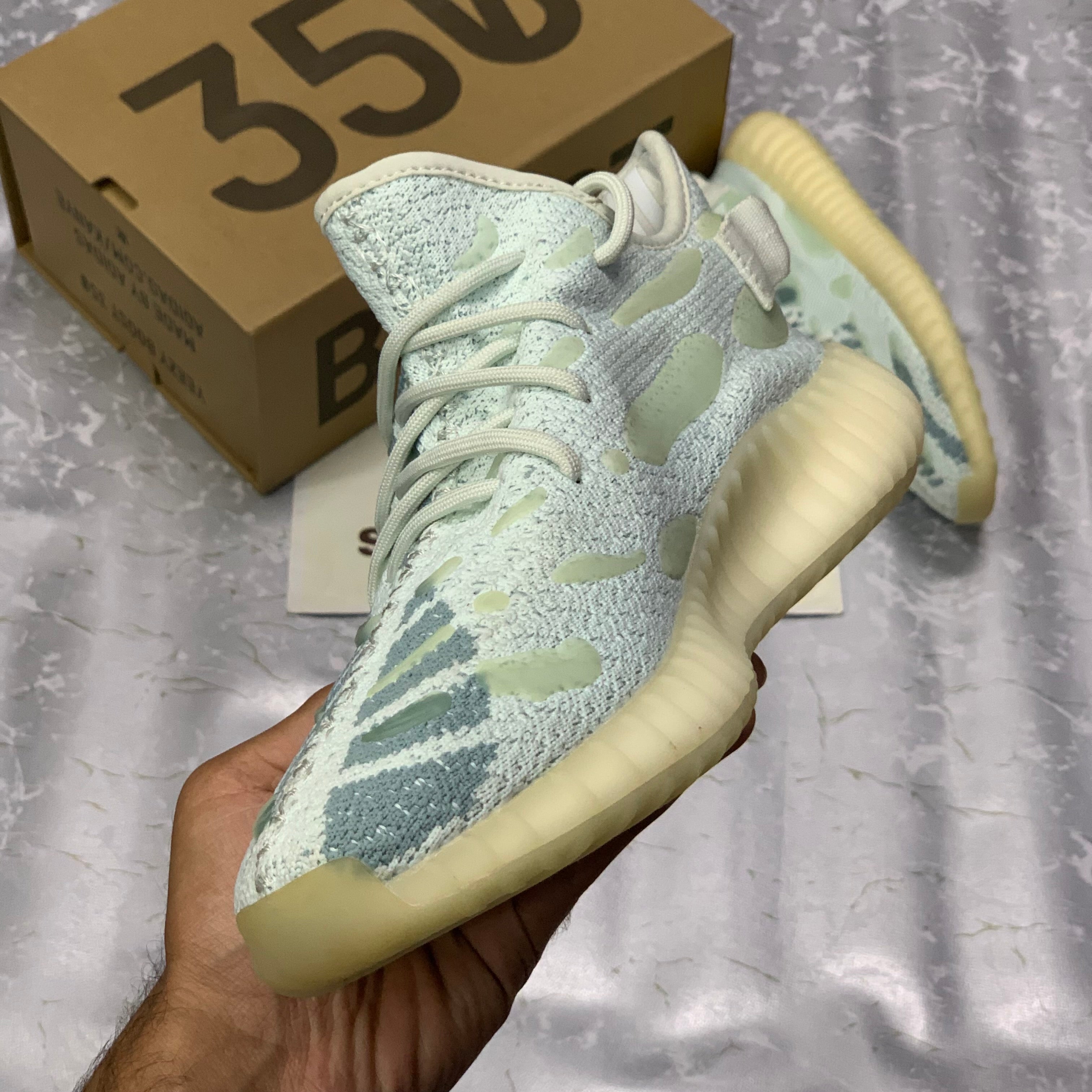 Yeeezzyy 350 v2 "Mint" Real Boost Premuiim Batch