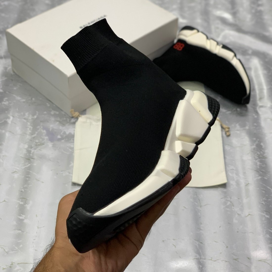 Speeed Traiiners BB x Mrr Porrter (Black-White)