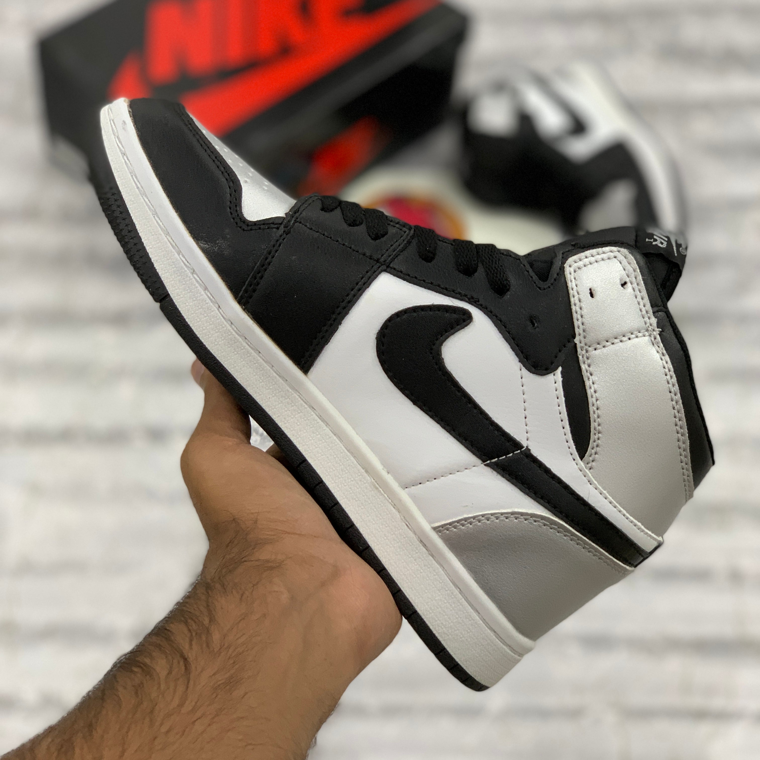 AJ-1 High Metallic Black
