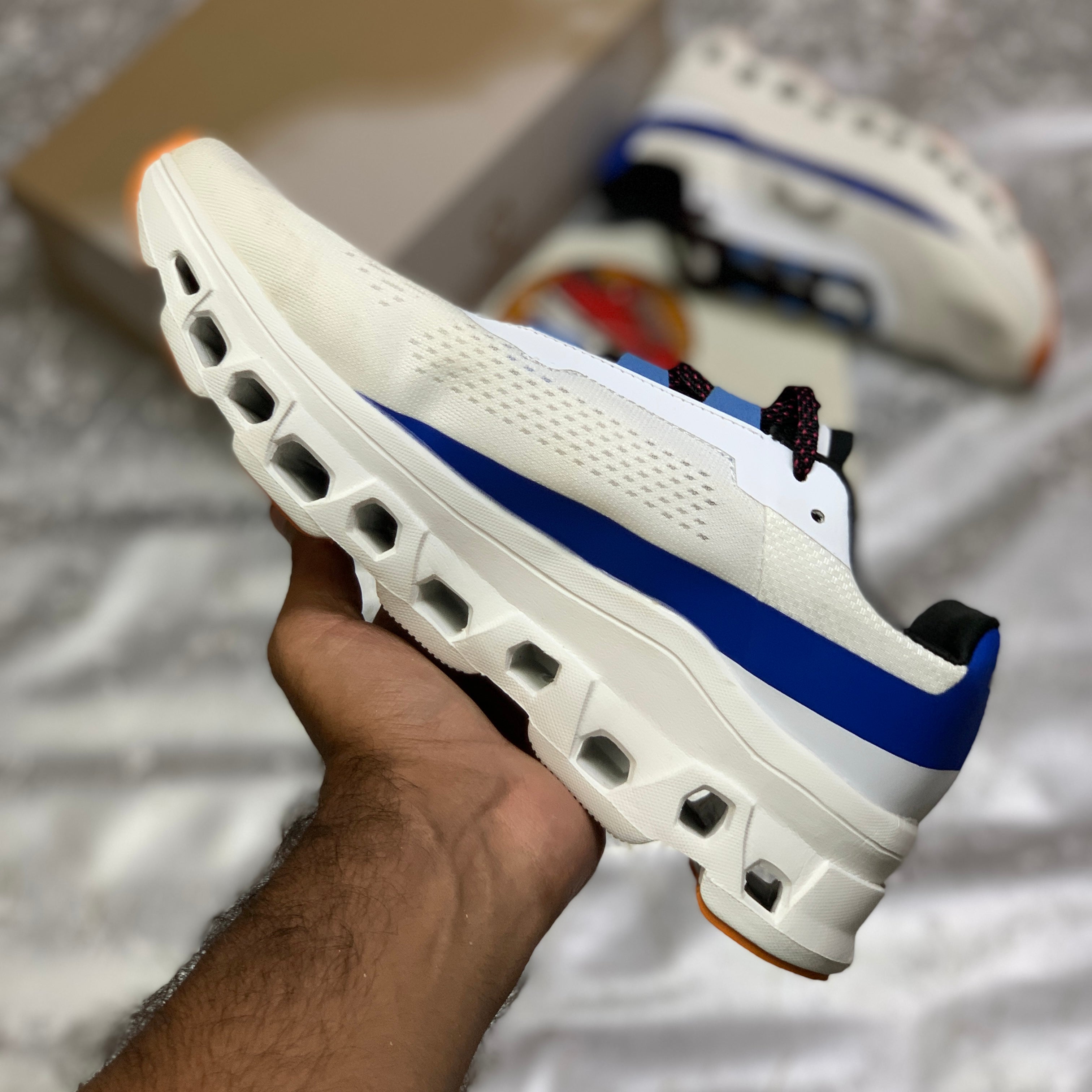 On Cloud Monster (White Hyper Blue)