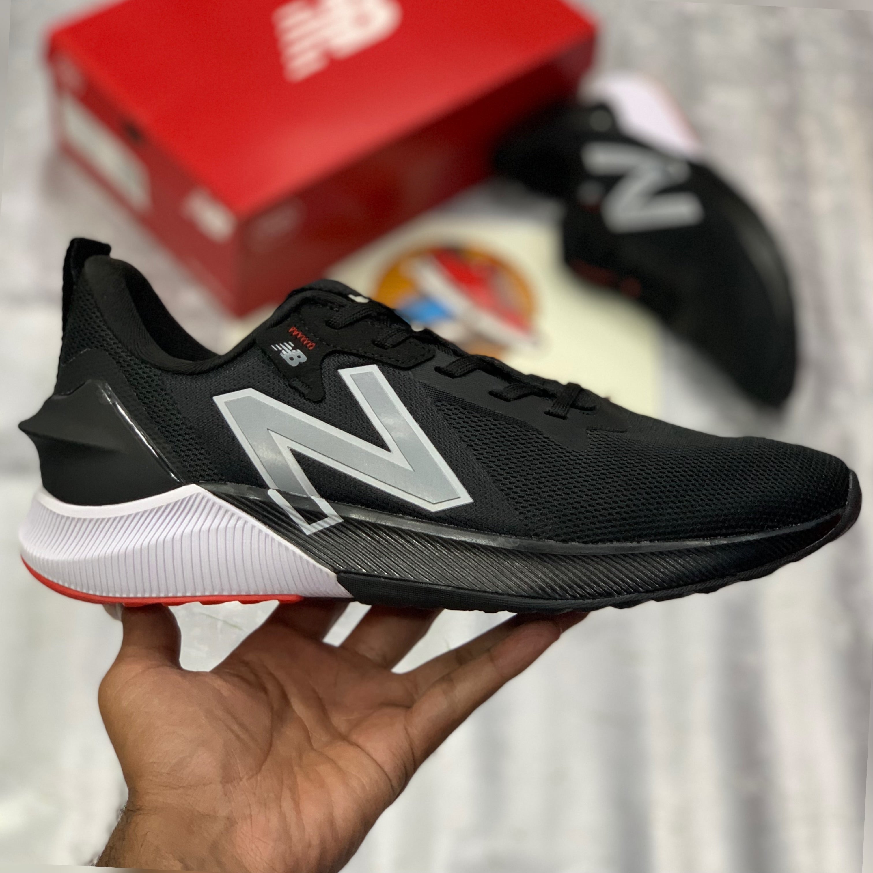 NB FuelCell Propel RMX v2 Black Bright