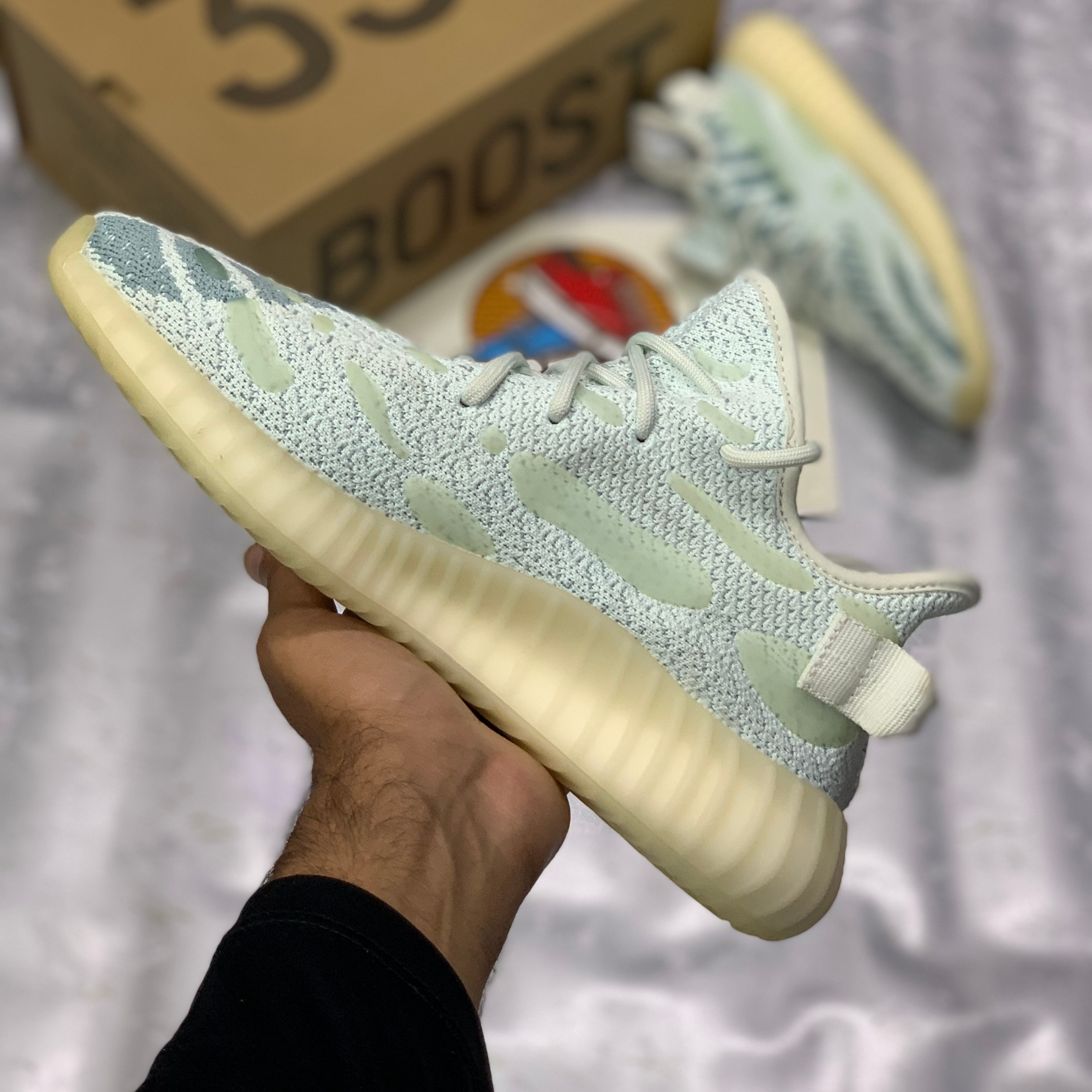 Yeeezzyy 350 v2 "Mint" Real Boost Premuiim Batch