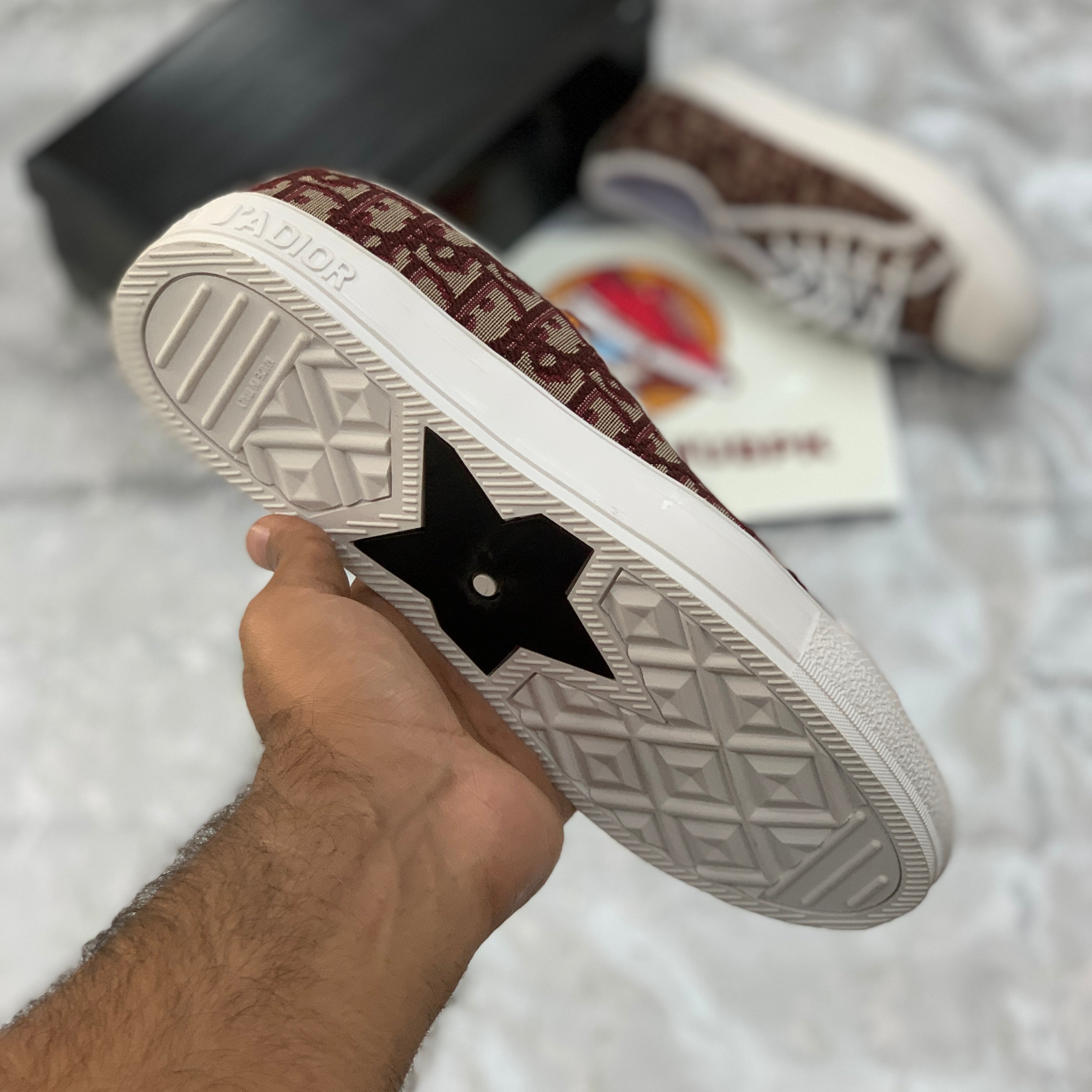 Walk’n’Diiorr Lace-up Sneakers (Maroon)