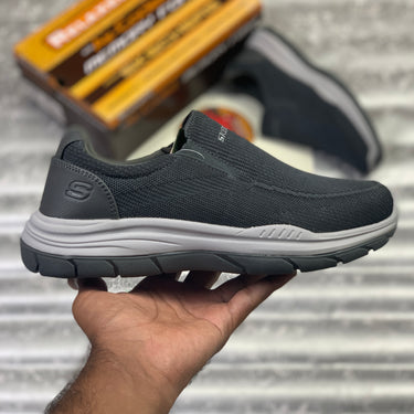 Skecherrs Relaxed Fitt with Air-Cooled "Grey"