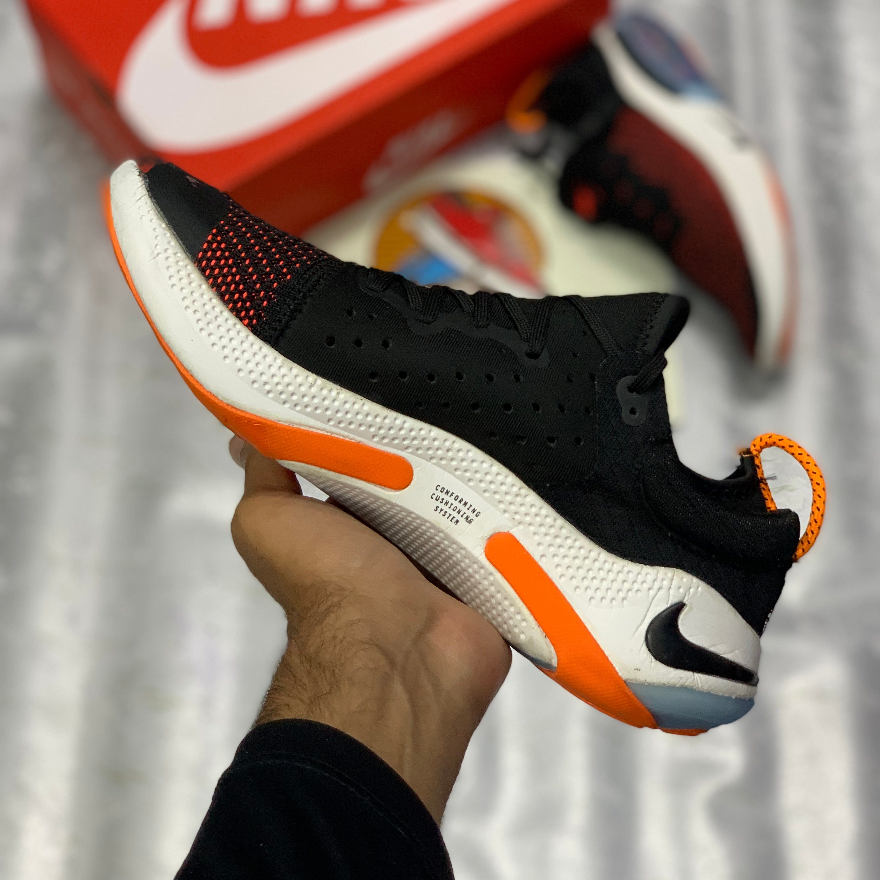NK Joyriide Runn Flykniit “Black Orange”