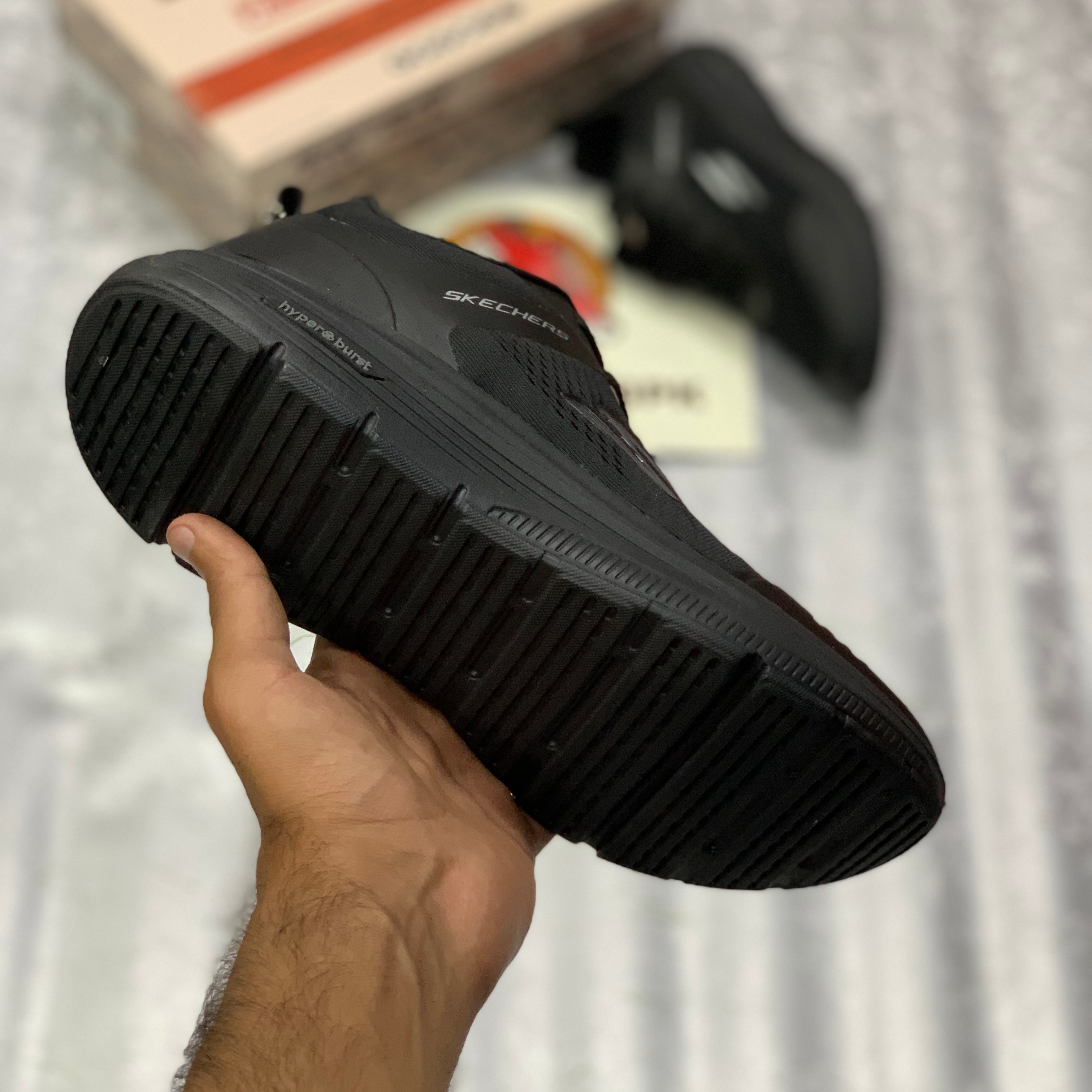 Skeccherrs “Black"