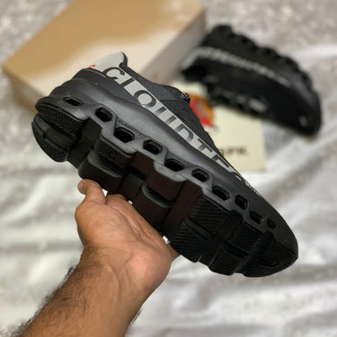 On Cloud Monster (Triple Black)