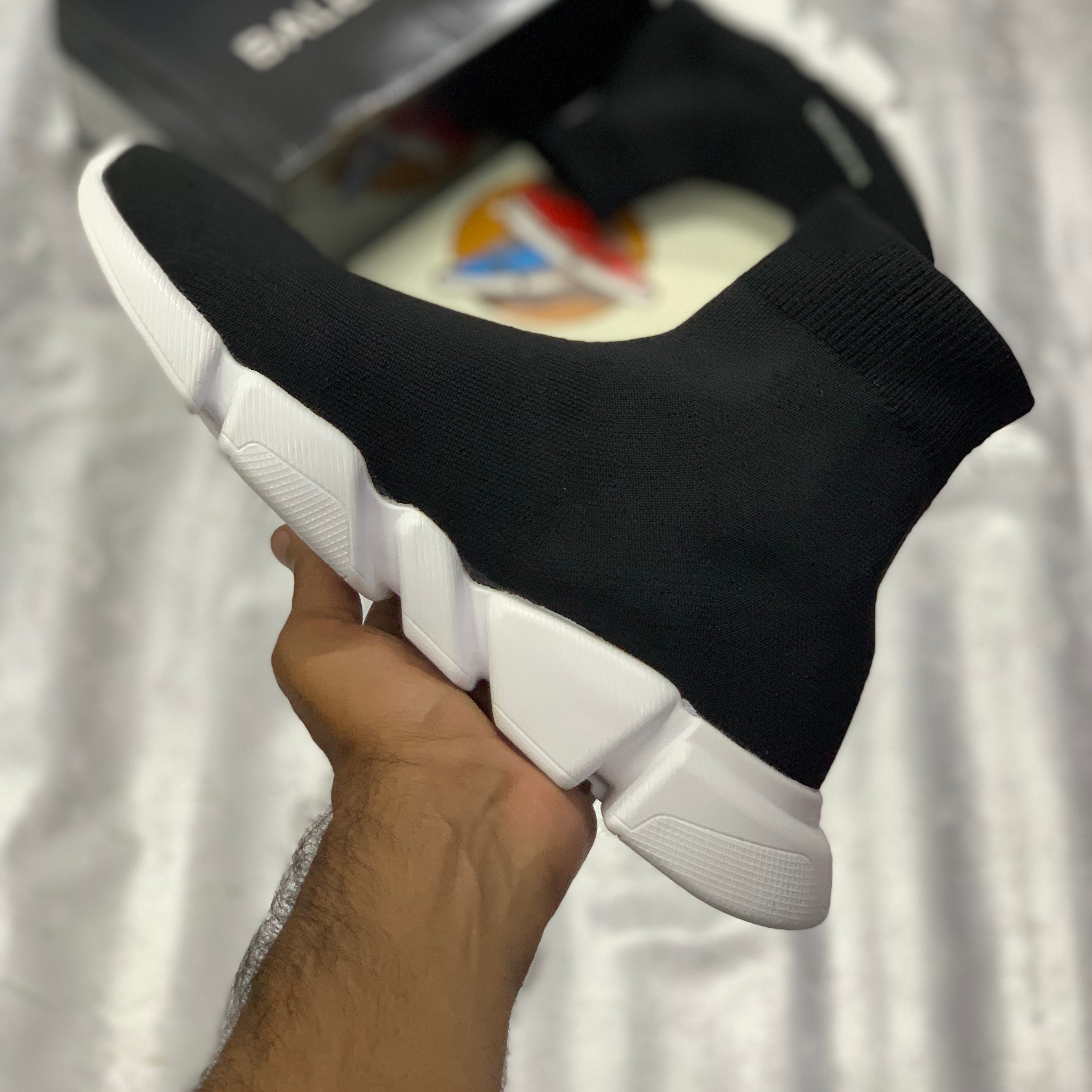 Speeed Traiiners 2.O (Black White)