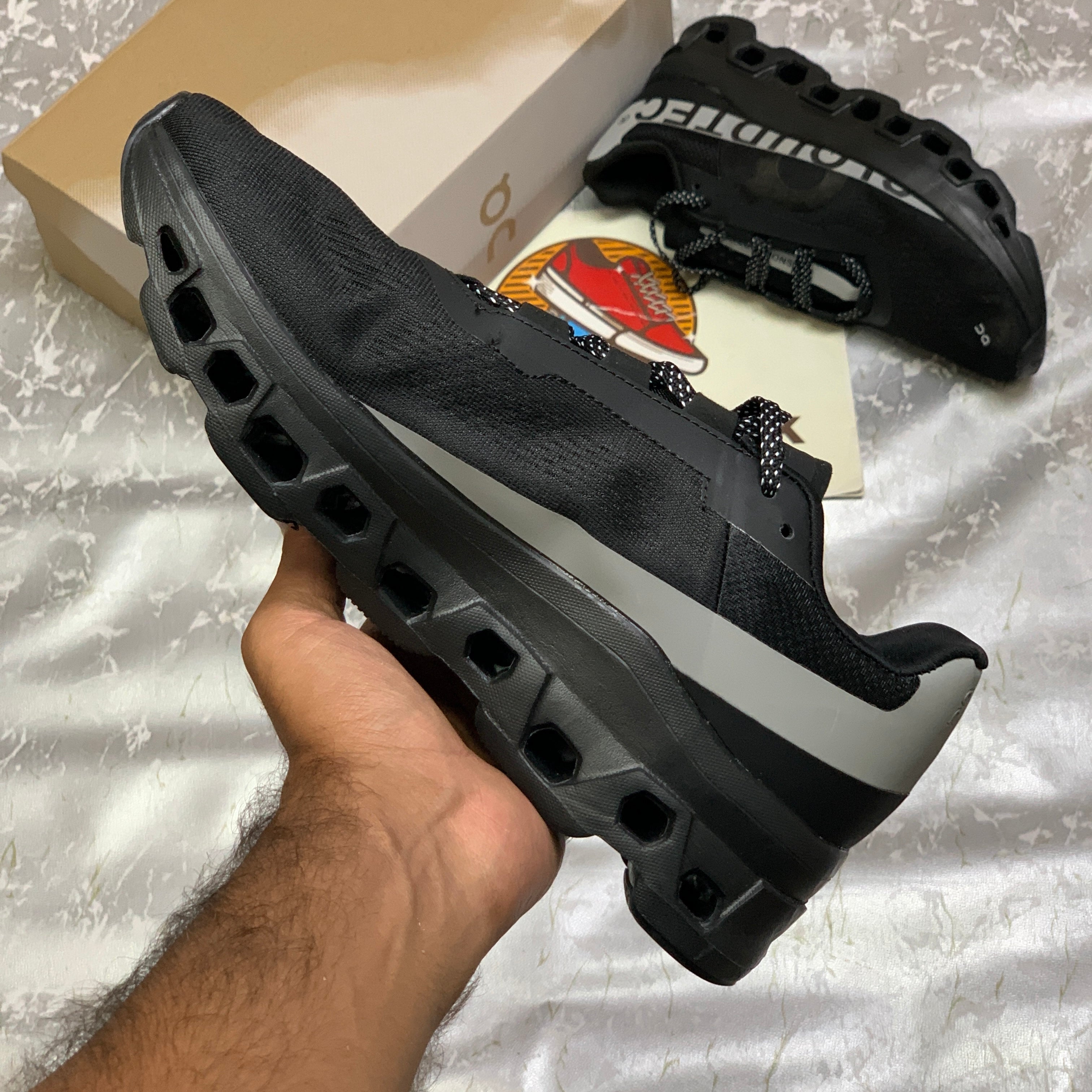 On Cloud Monster (Triple Black)