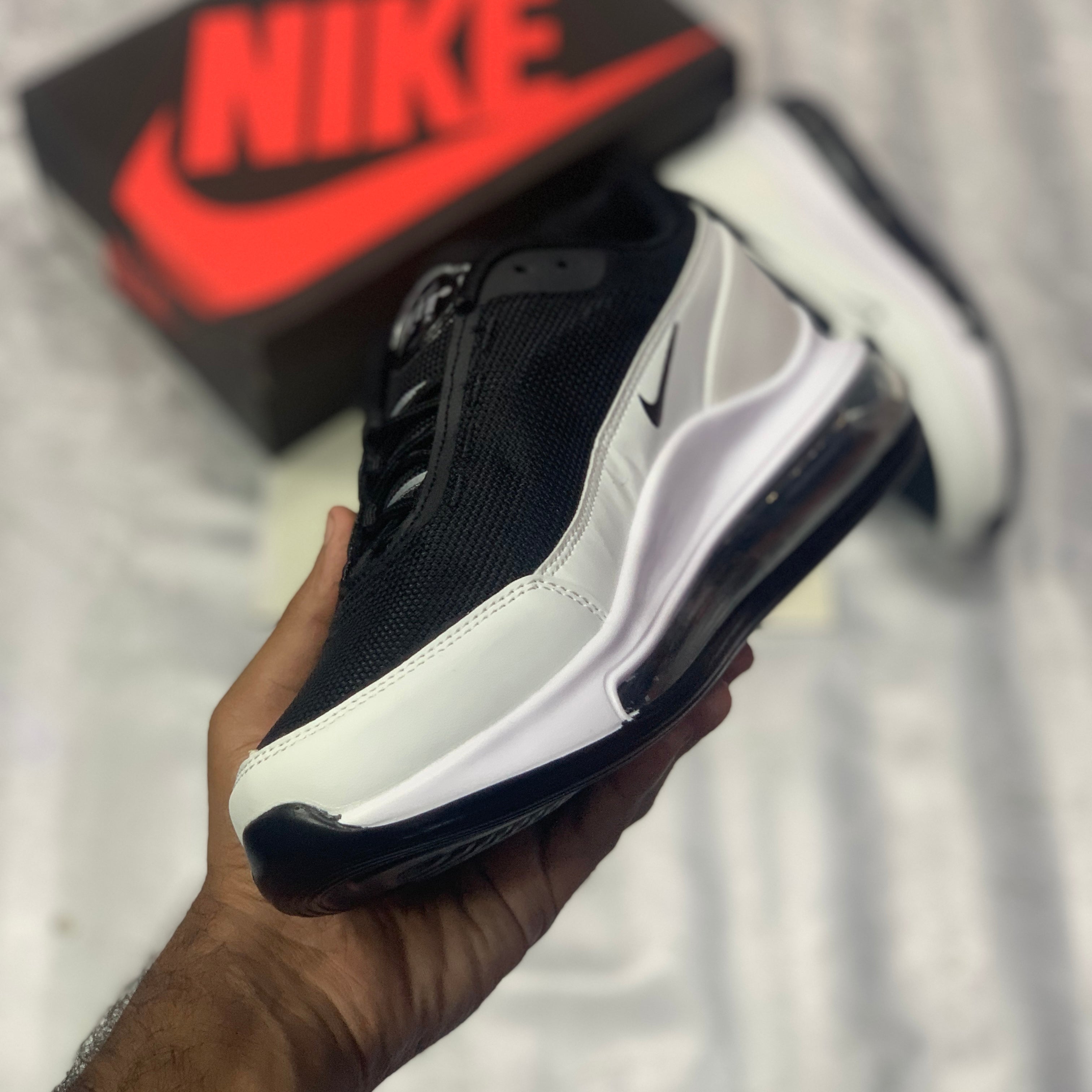 AirrMax Black