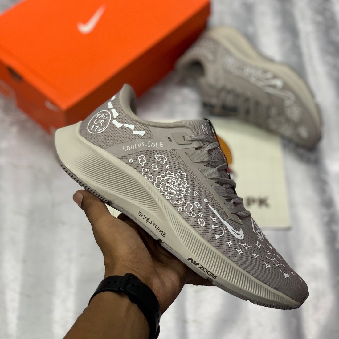 NYK Zooom Peggassus 38 (Natthaan Belll Grey Graffitii)