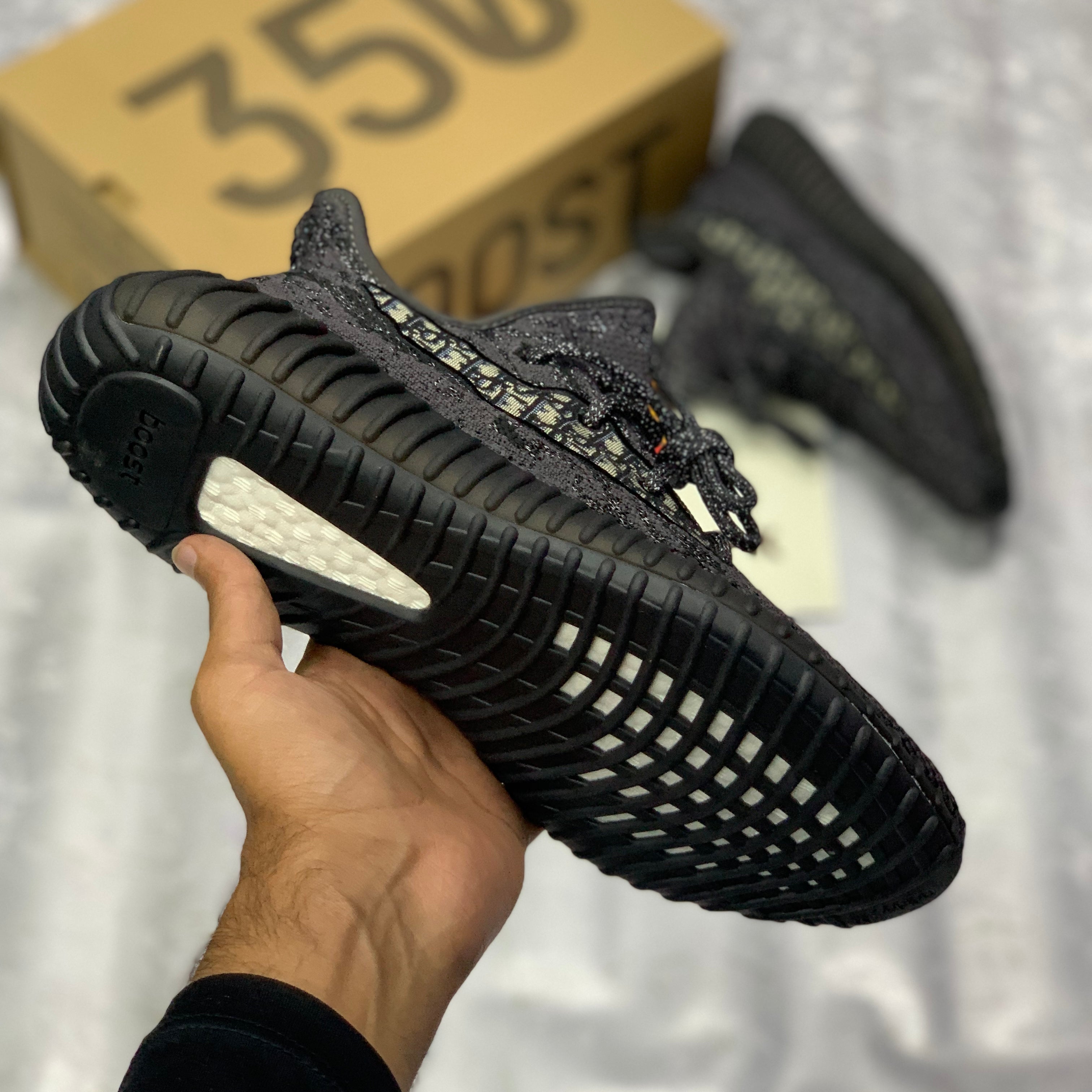 Yeeezzyy 350 v2 x Diior "Black" Real Boost Premuiim Batch