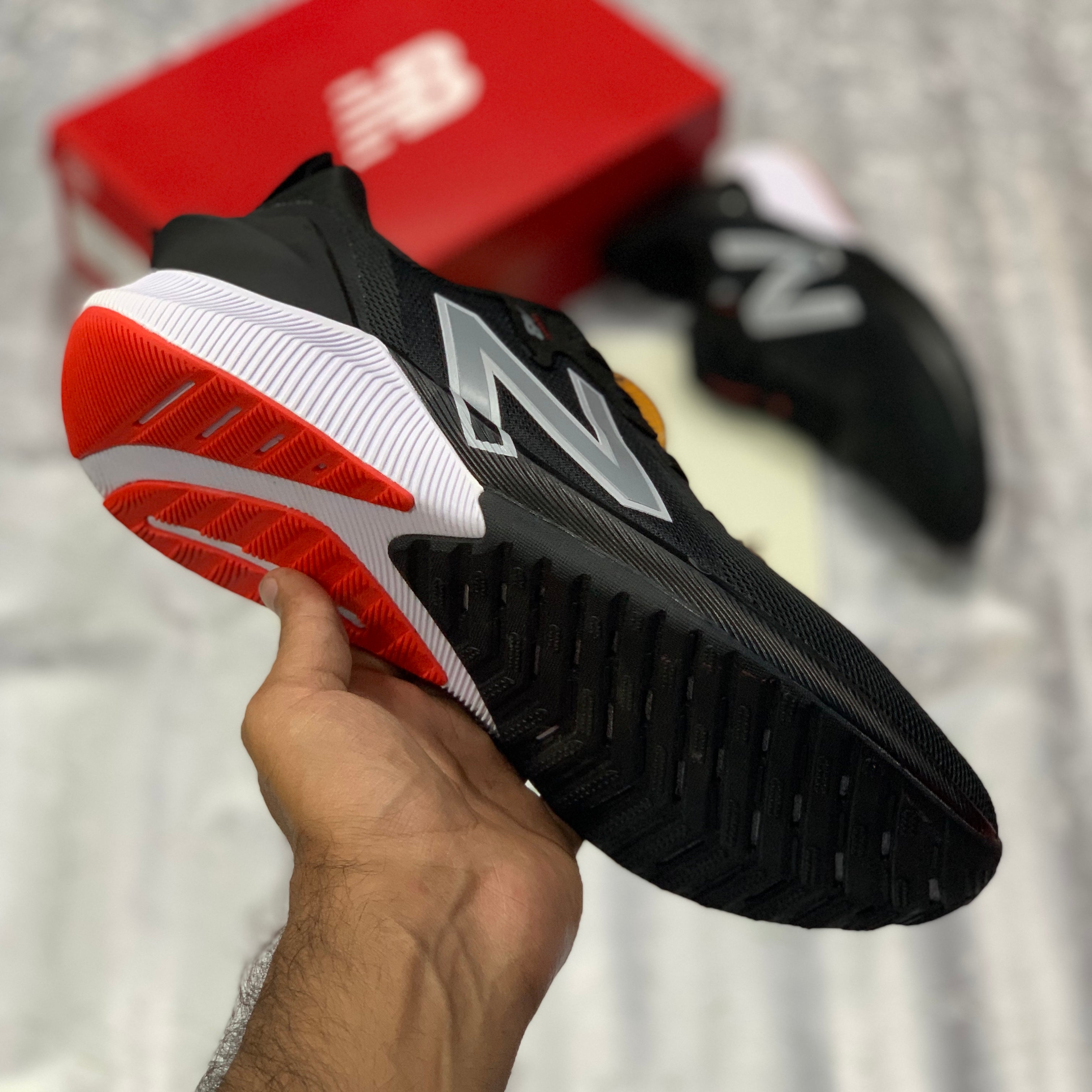 NB FuelCell Propel RMX v2 Black Bright