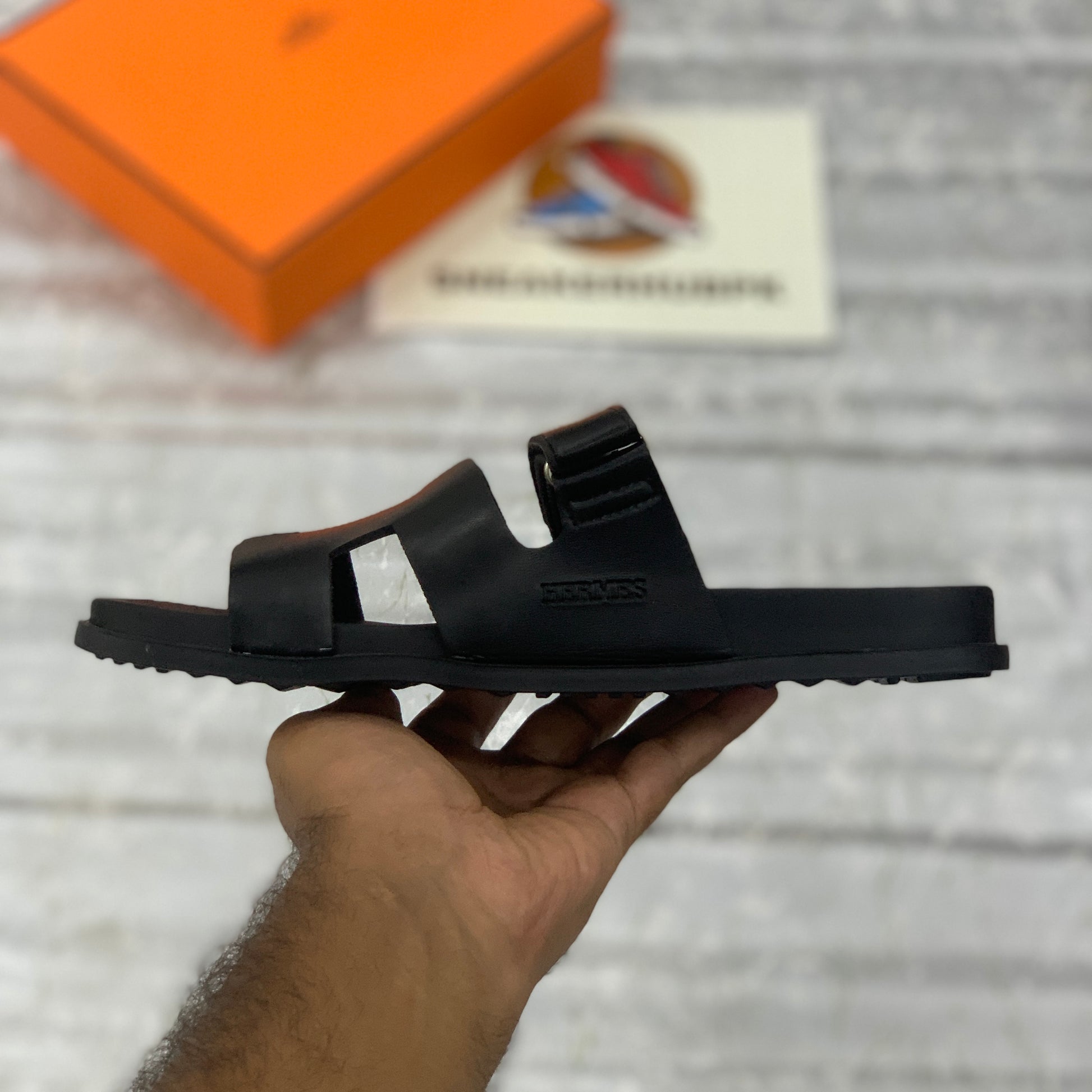 Hrms Chyprre Black