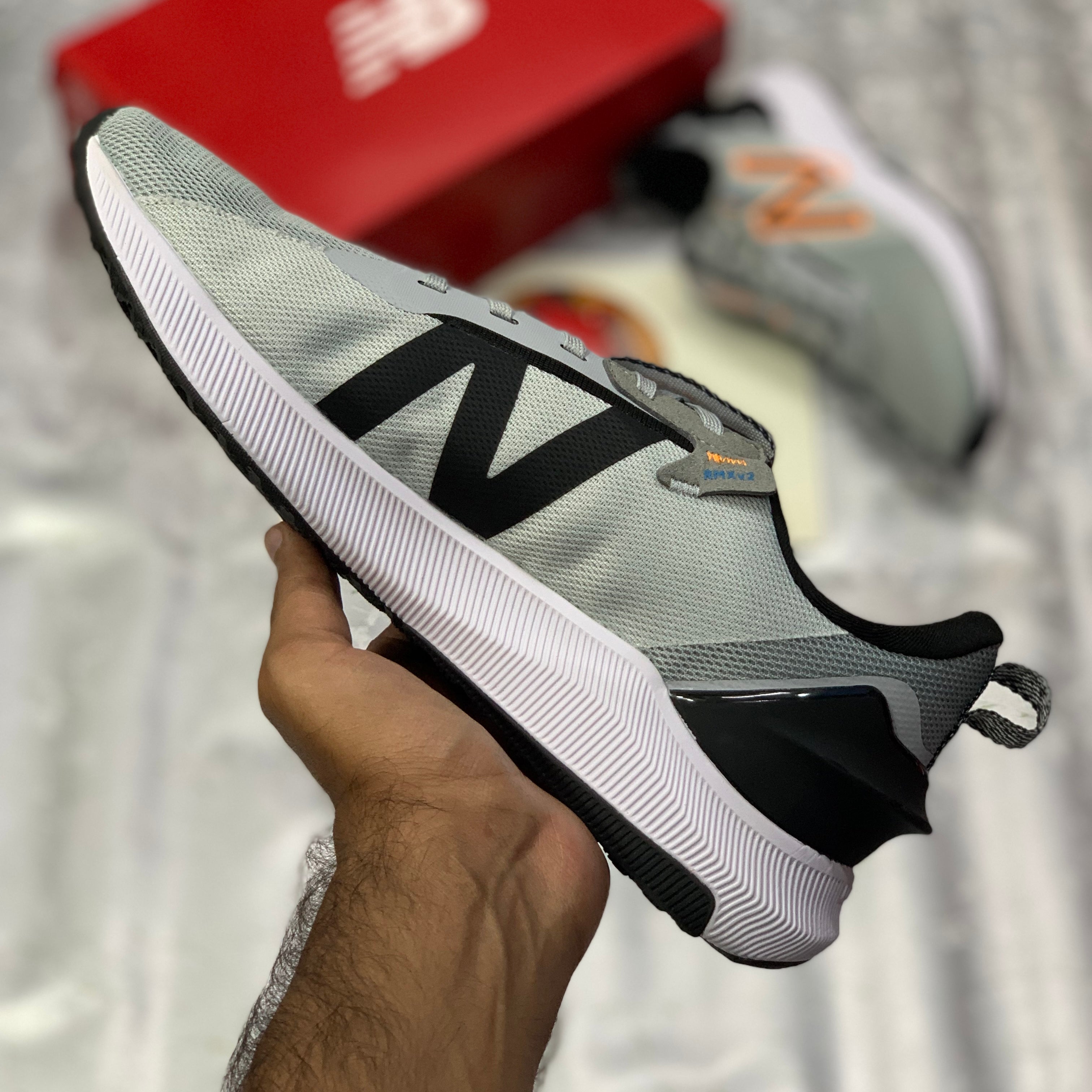 NB FuelCell Propel RMX v2 Smoky Black