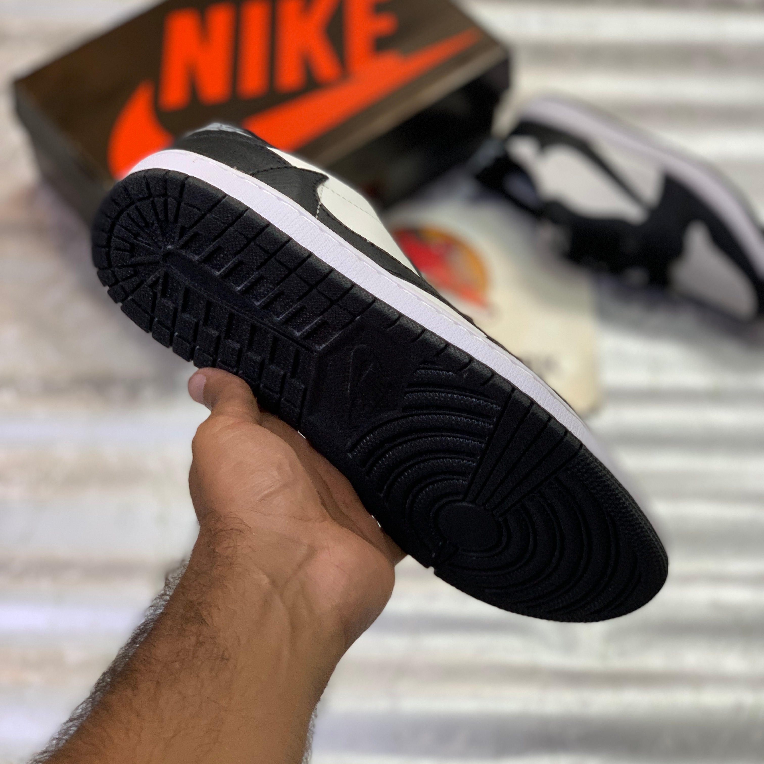 AJ-1 Low Reverse Panda
