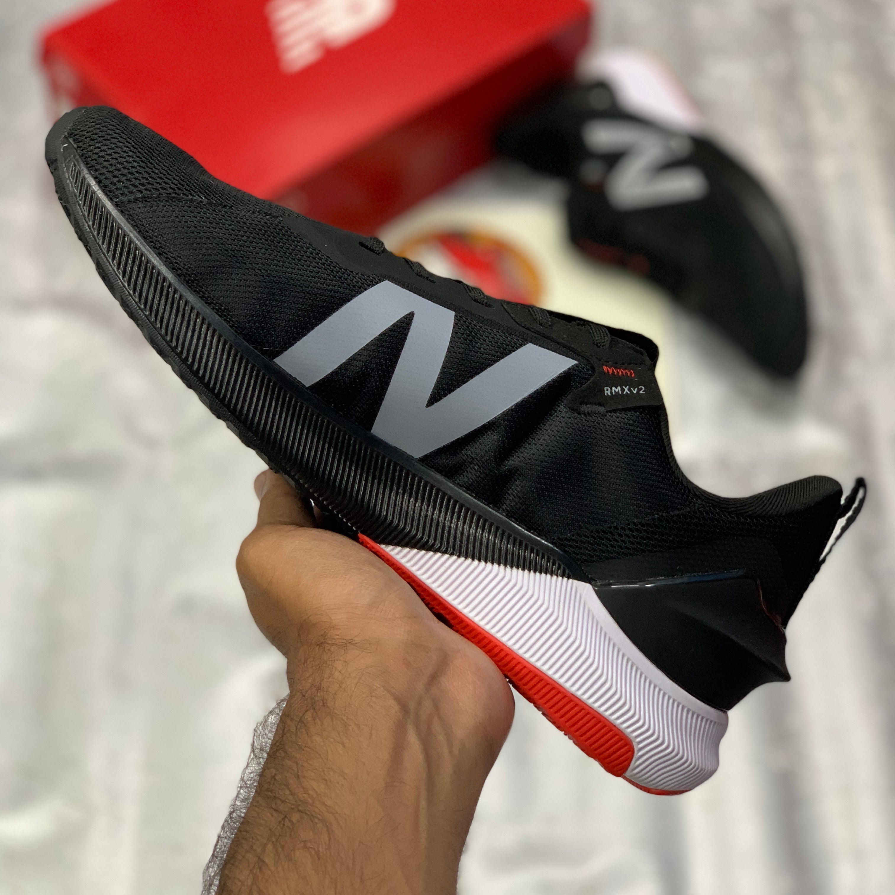 NB FuelCell Propel RMX v2 Black Bright