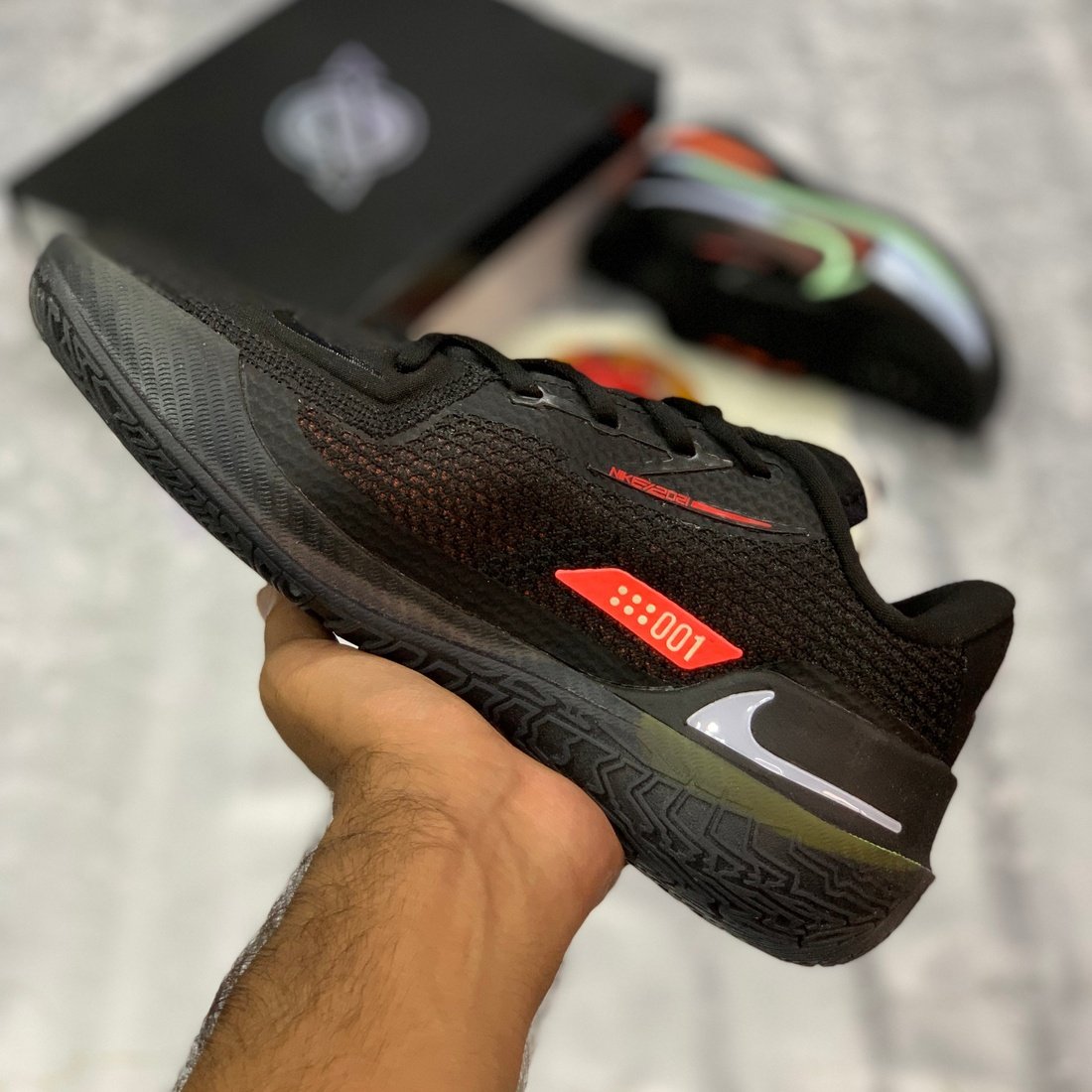 Z GTT-CUTT EEP Black Hyper Crimson