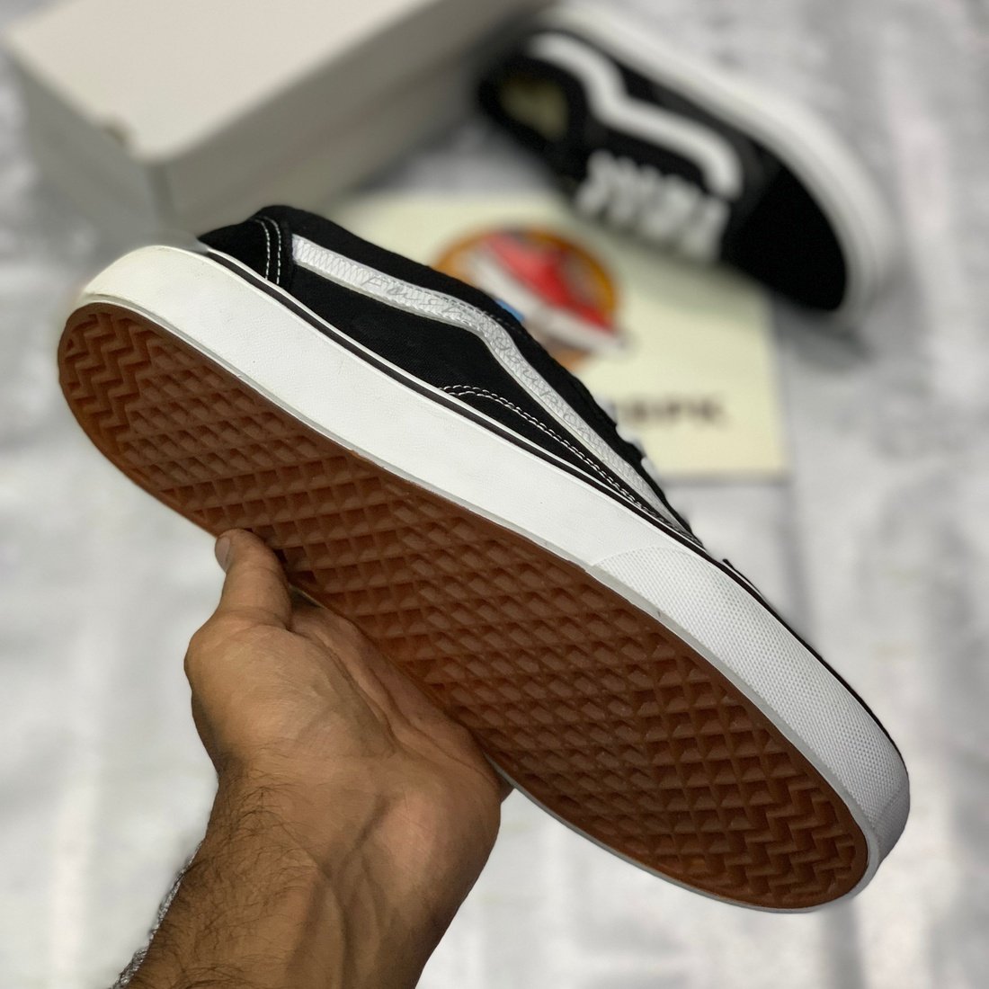 Old skool black/white
