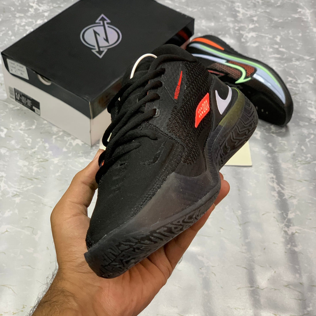 Z GTT-CUTT EEP Black Hyper Crimson
